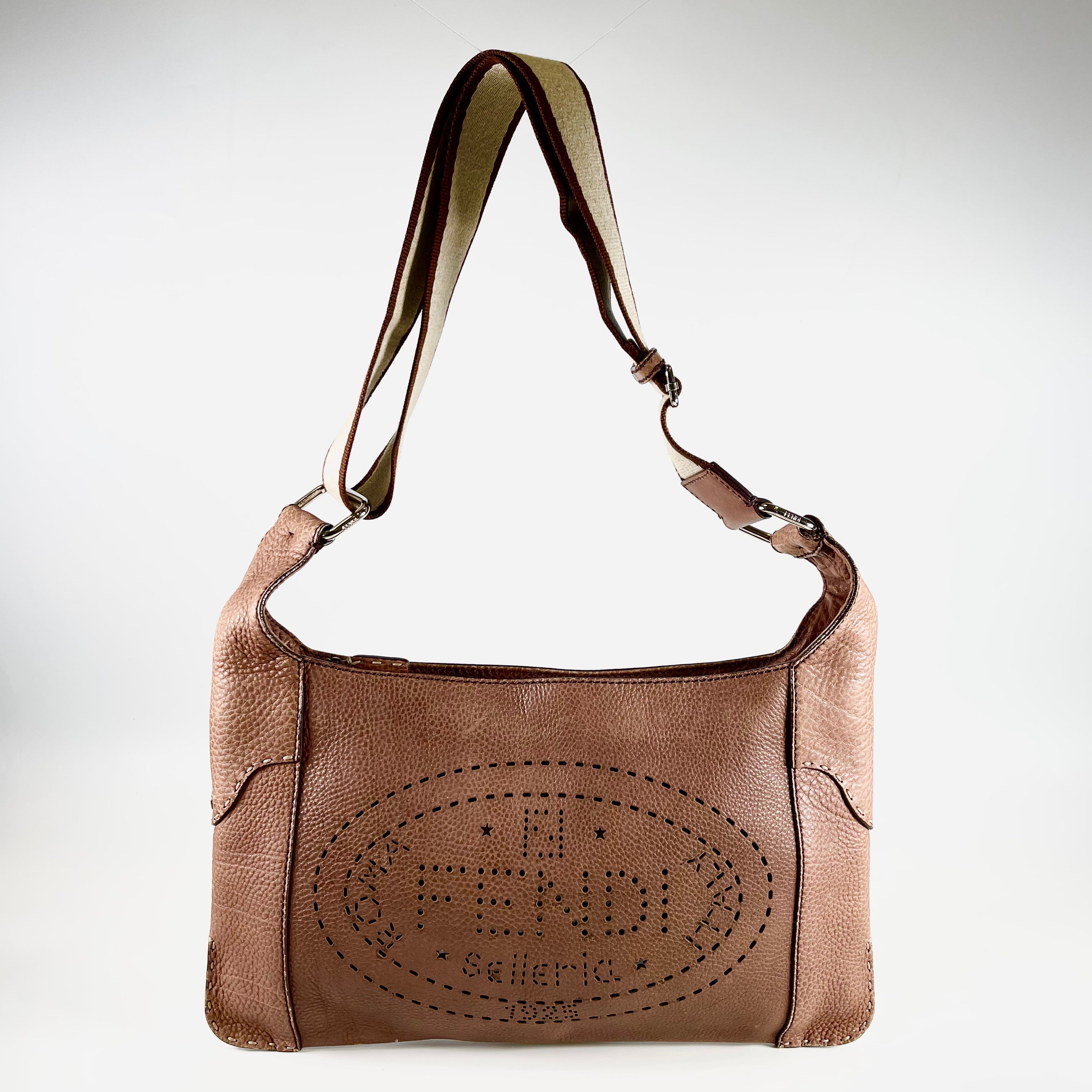 2602 secondhand FENDI Selleria Shoulder bag