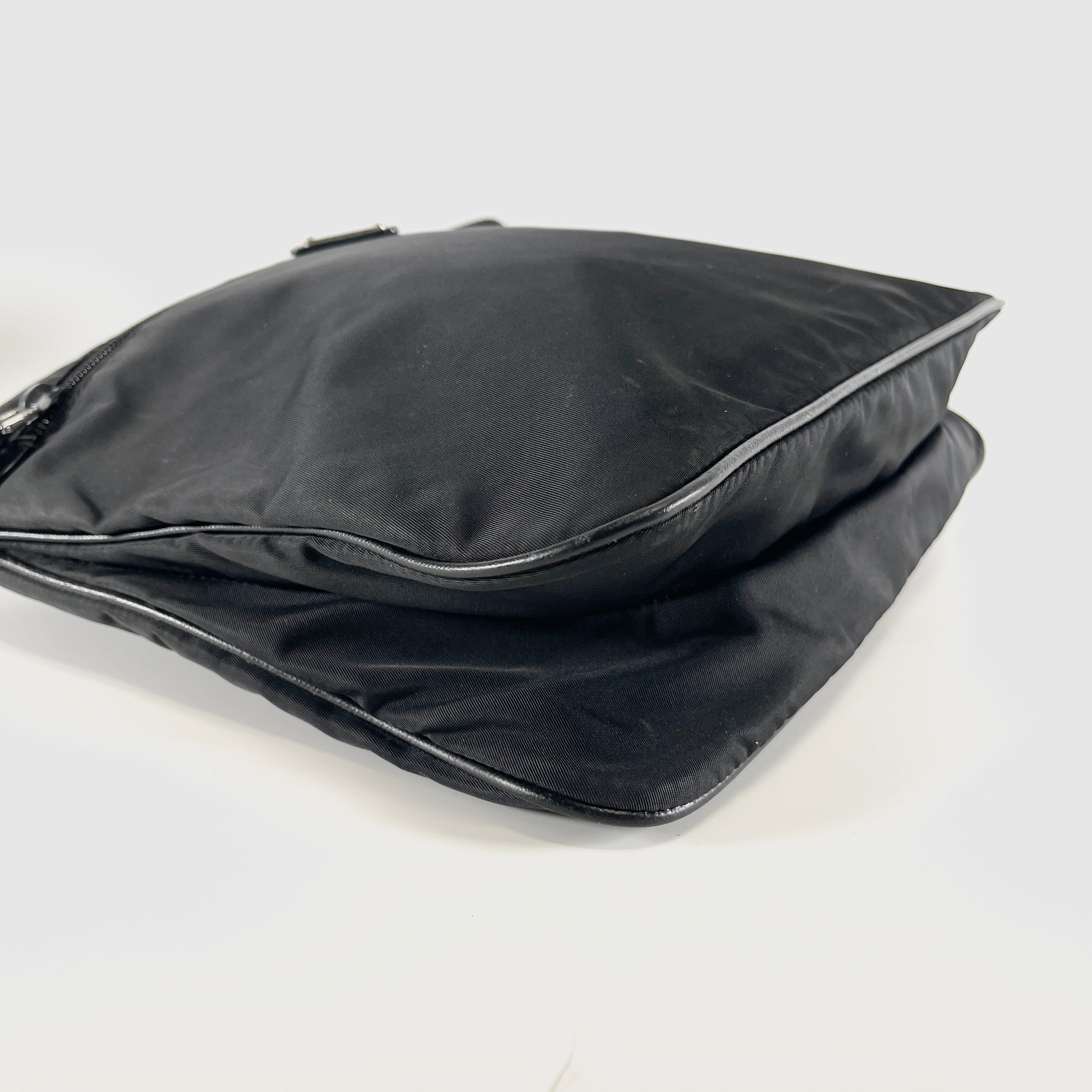 2606 secondhand PRADA Shoulder bag