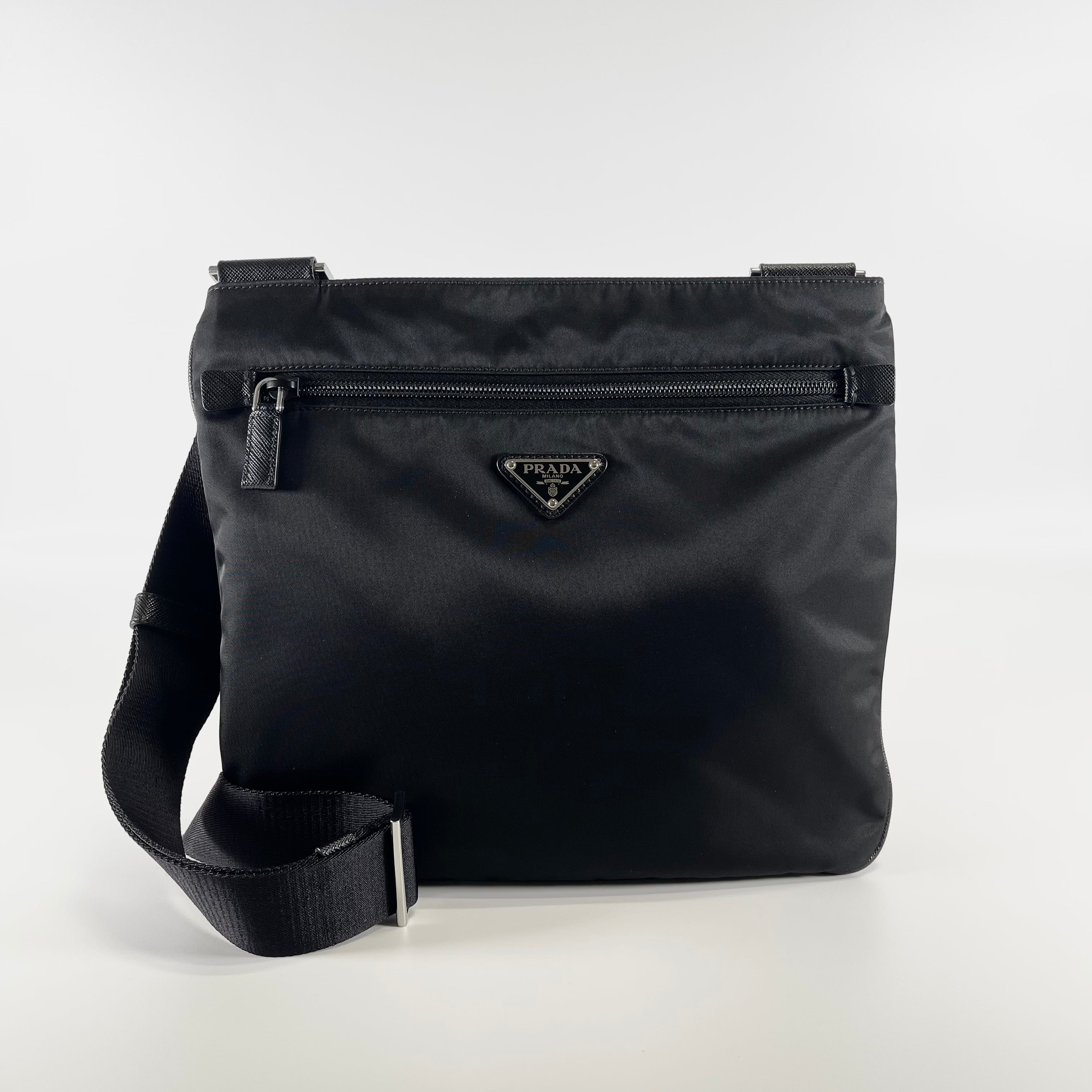 2602 secondhand PRADA brand bag 2VH053 / Saffiano Bandouliere Nero