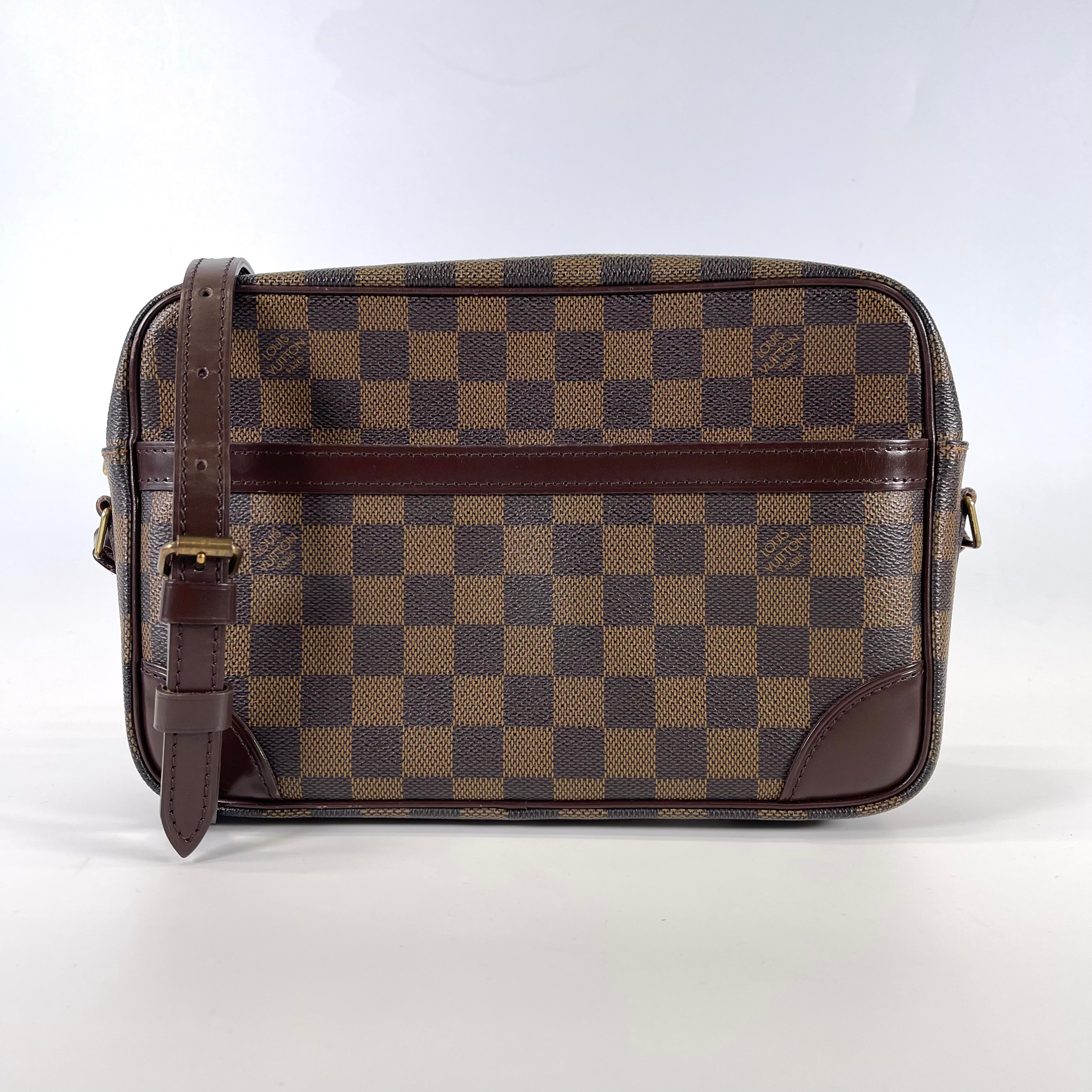 2512 secondhand  Louis Vuitton Damier Trocadero27 Brown