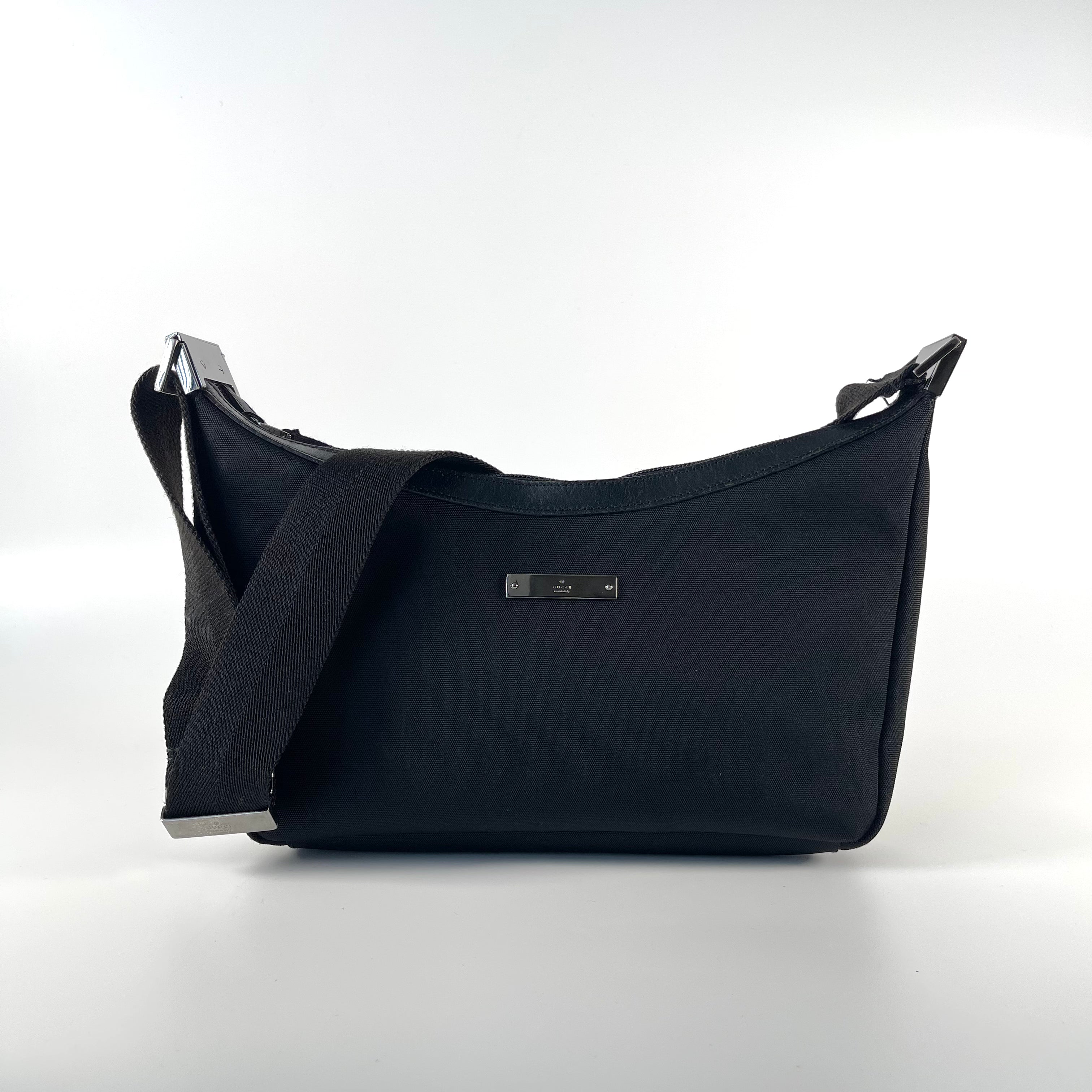 2512 secondhand  GUCCI shoulderbag