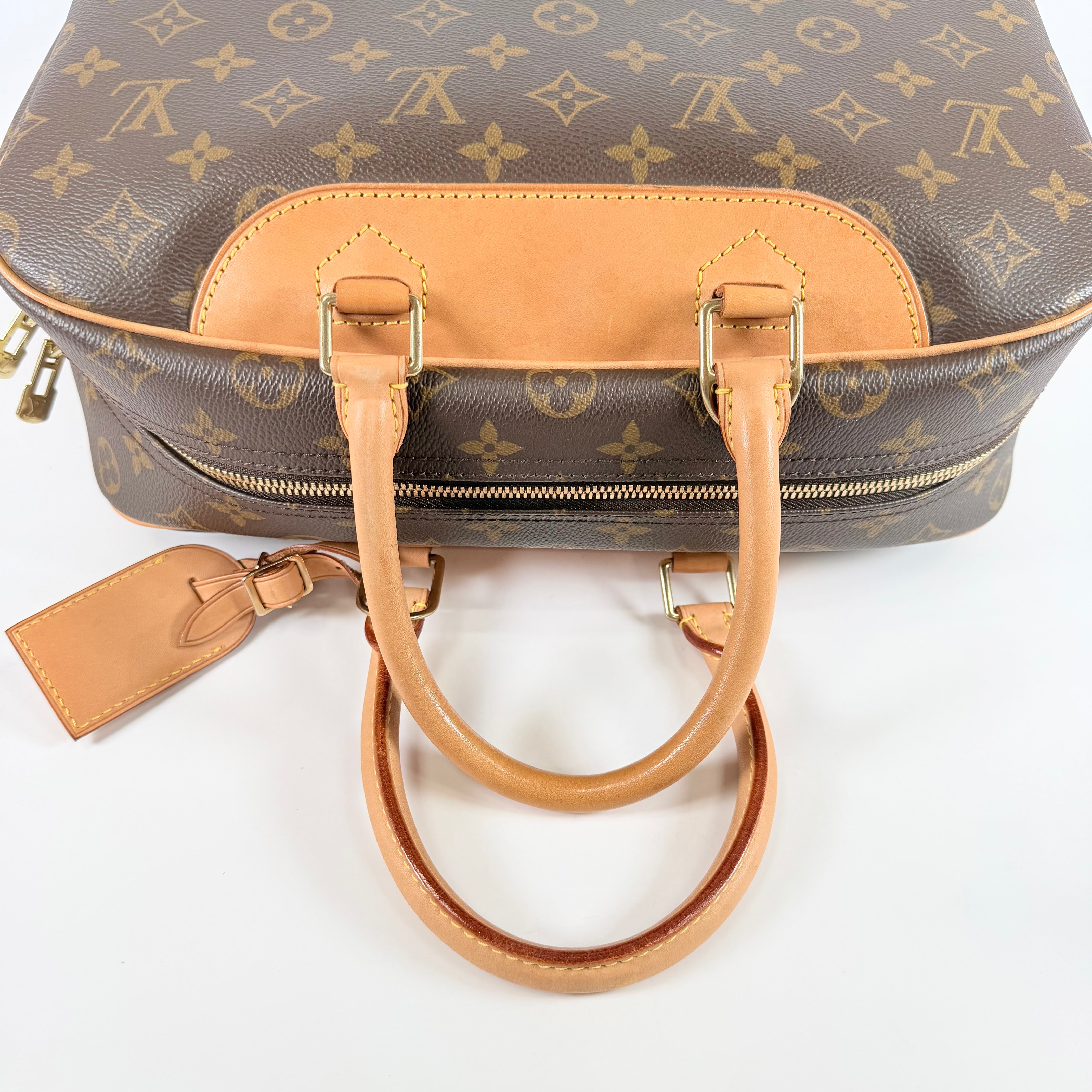 2606 secondhand LV Monogram Deauville