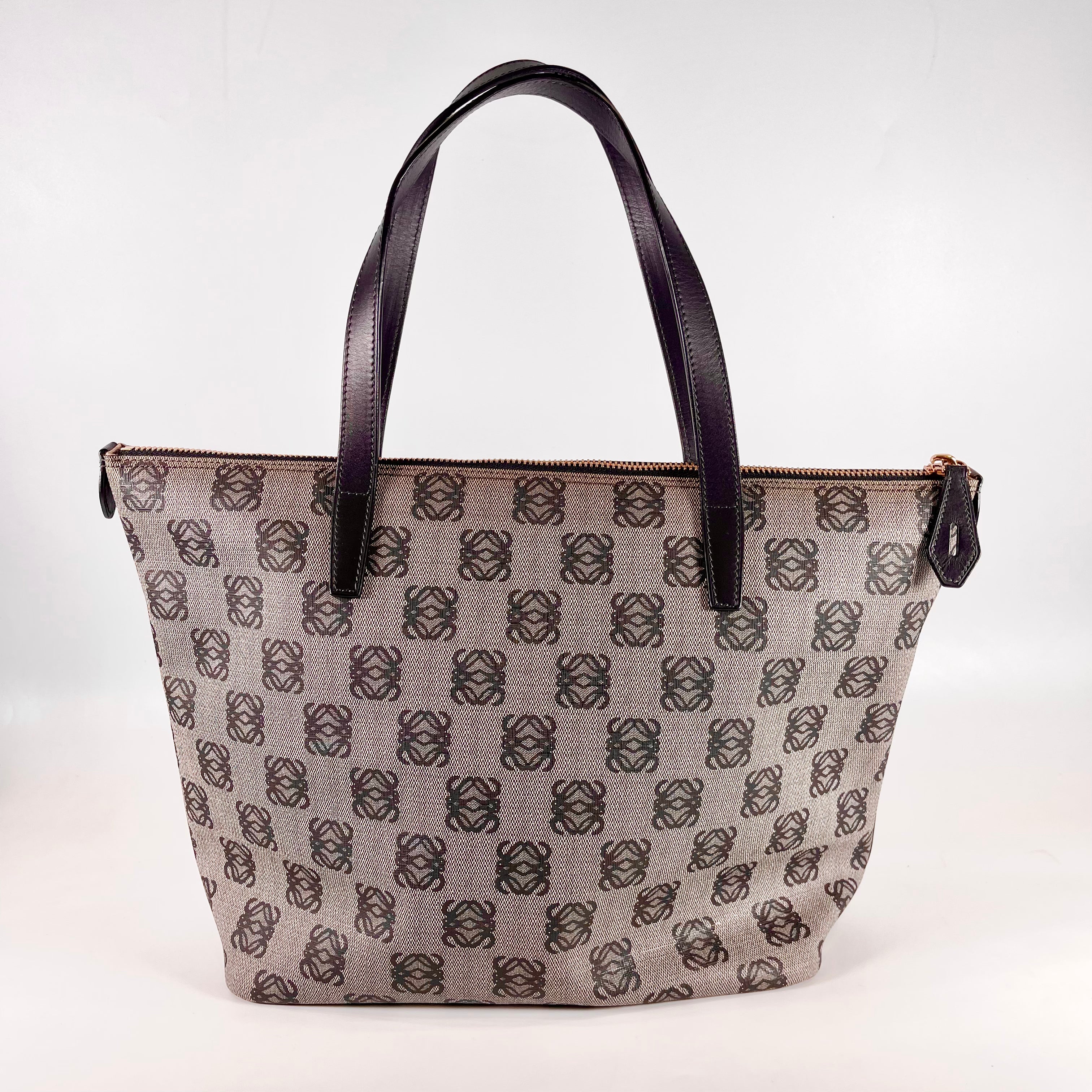 2512 secondhand  LOEWE anagram totebag