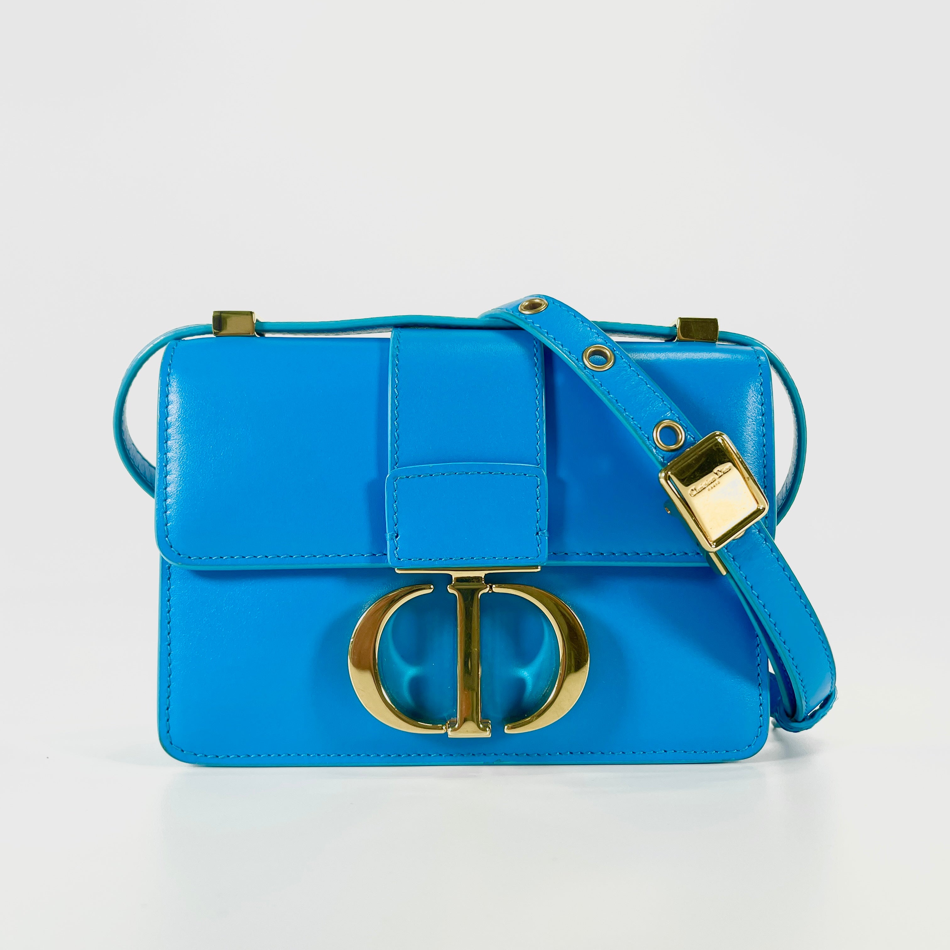 2604 secondhand CD Montaigne 30 leather Shoulder bag blue