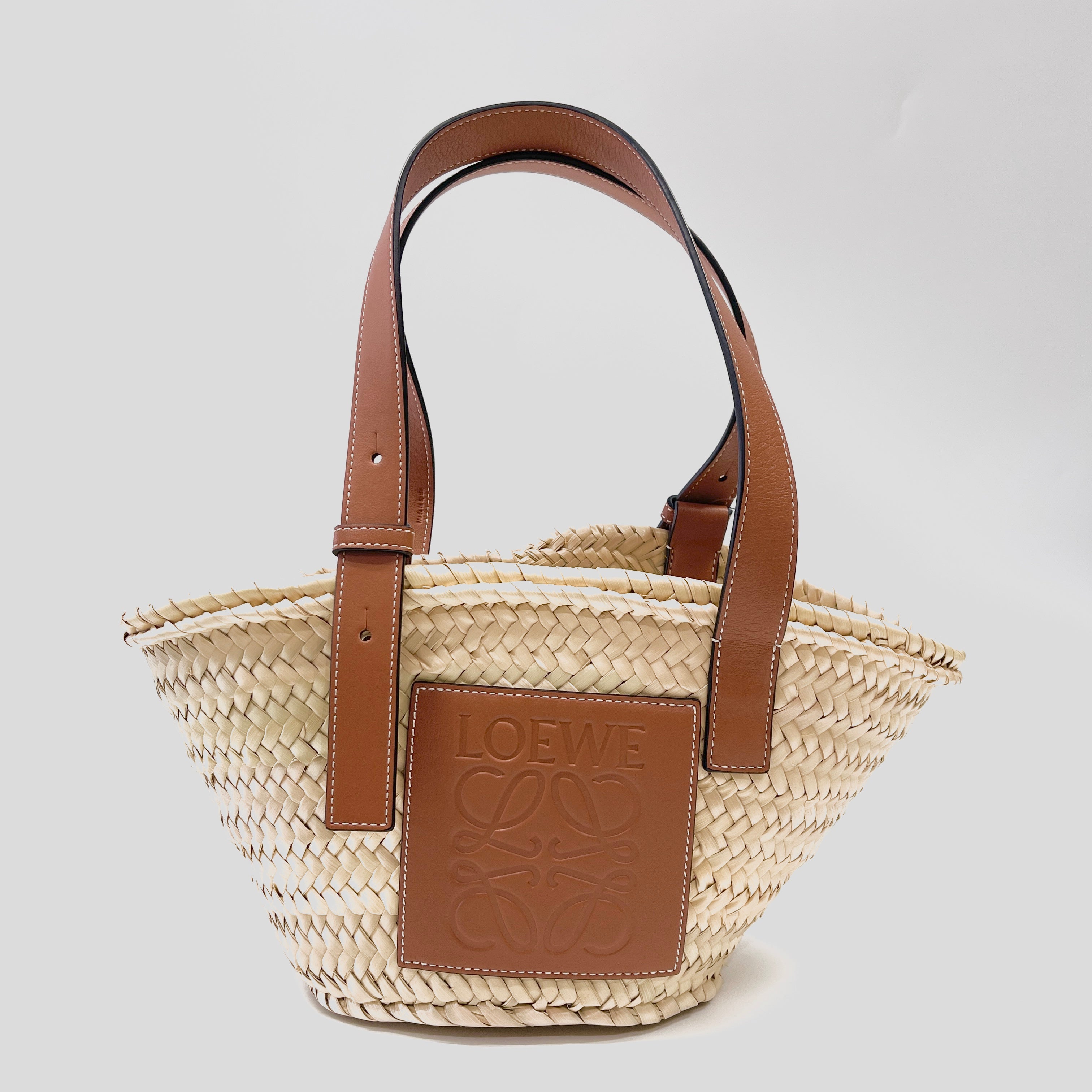 2605 secondhand LOEWE straw bag small Brown