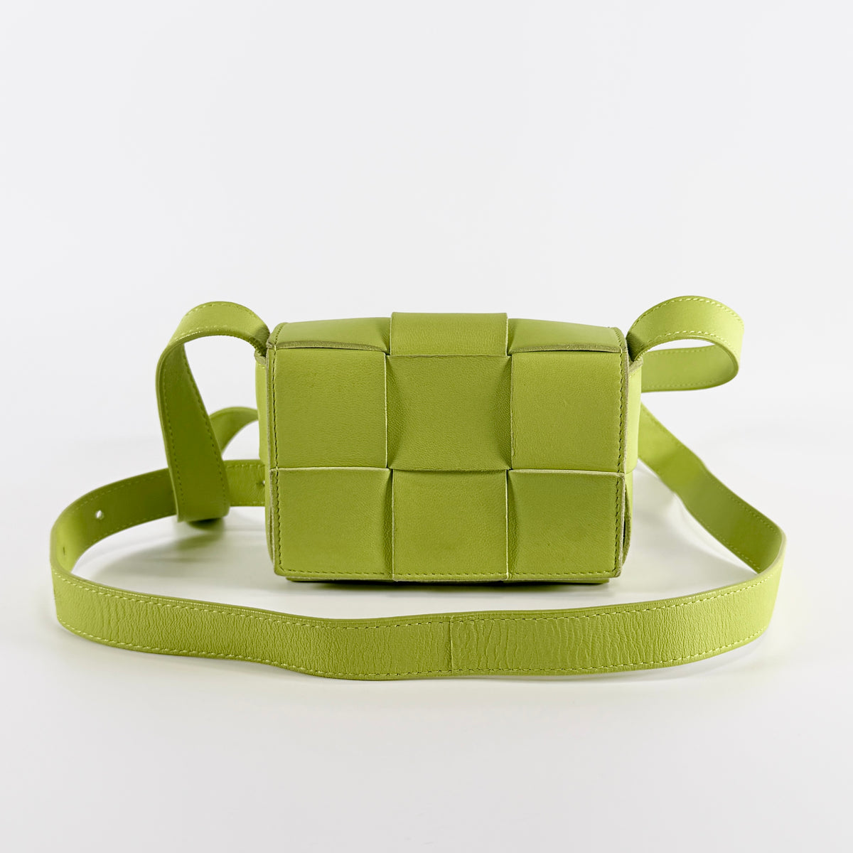 2606 secondhand BOTTEGAVENETA Intrecciato shoulder Yellow green