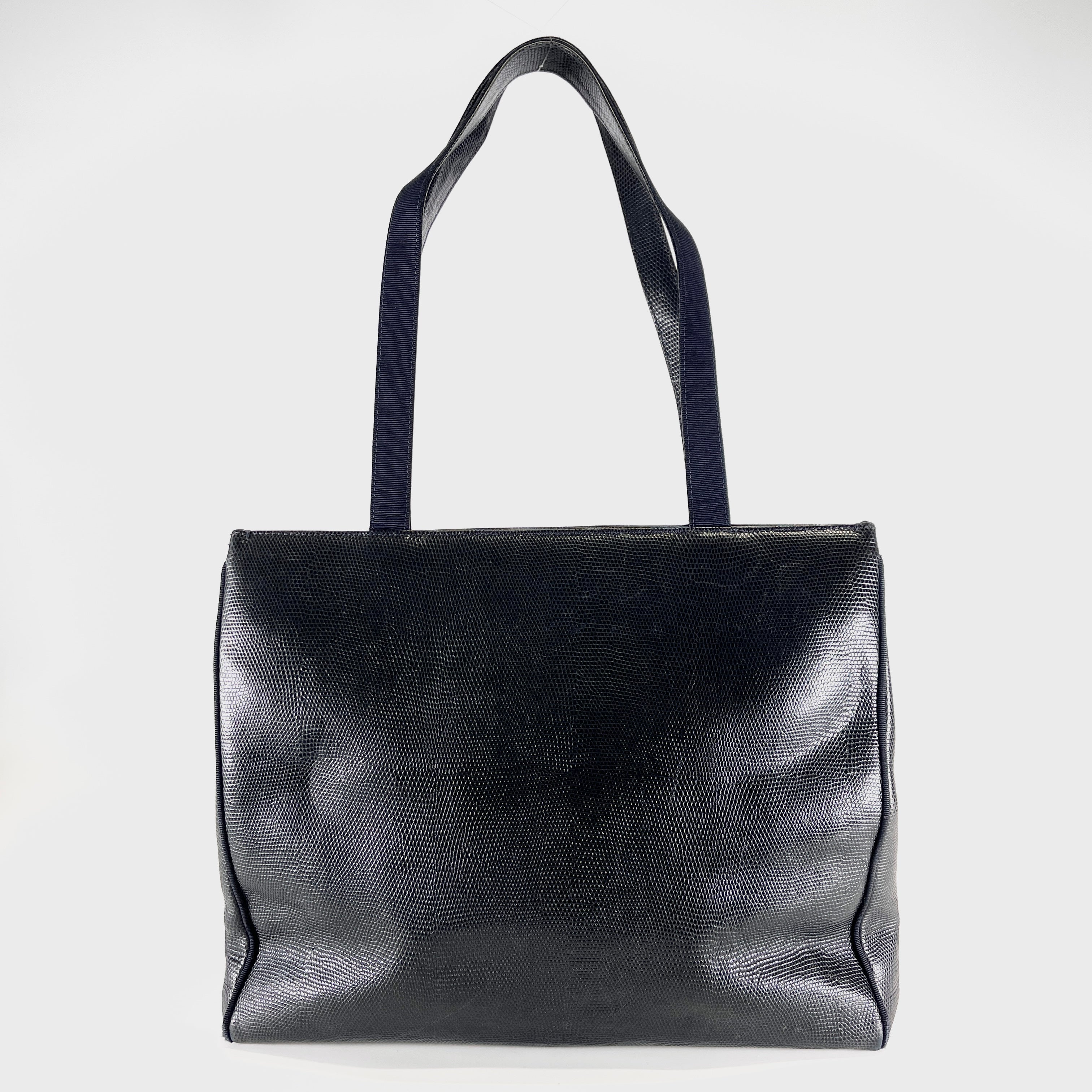 2605 secondhand Ferragamo Shoulder bag