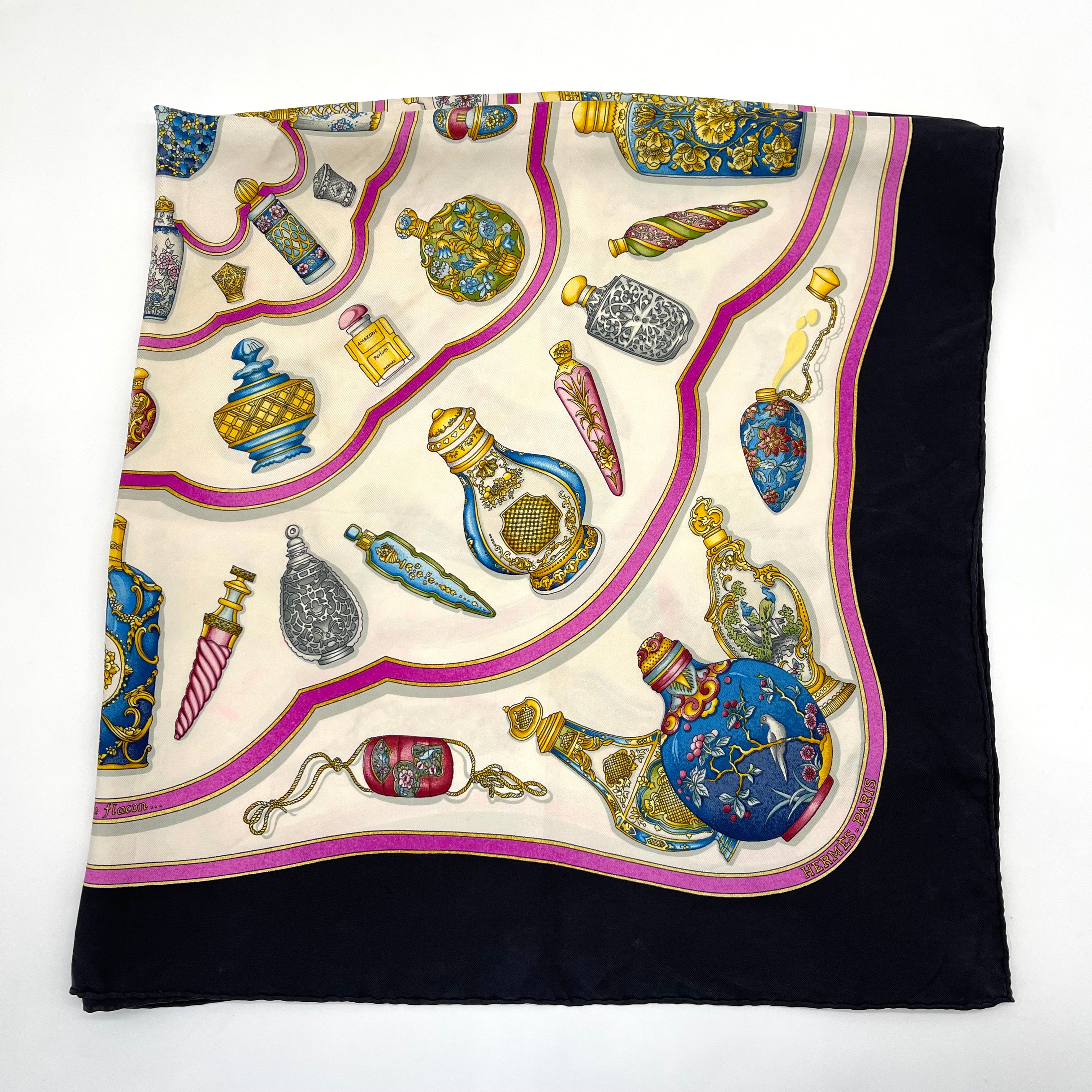 2512 secondhand  HERMES scarf