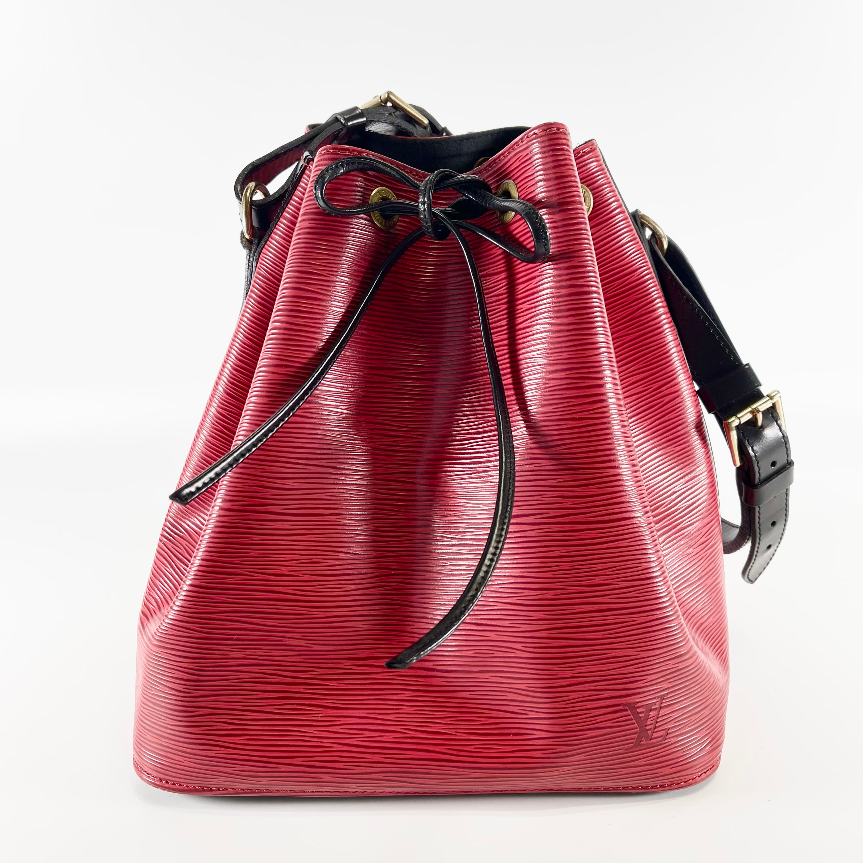 2603 secondhand LV Epi Petit Noé Castilian Red