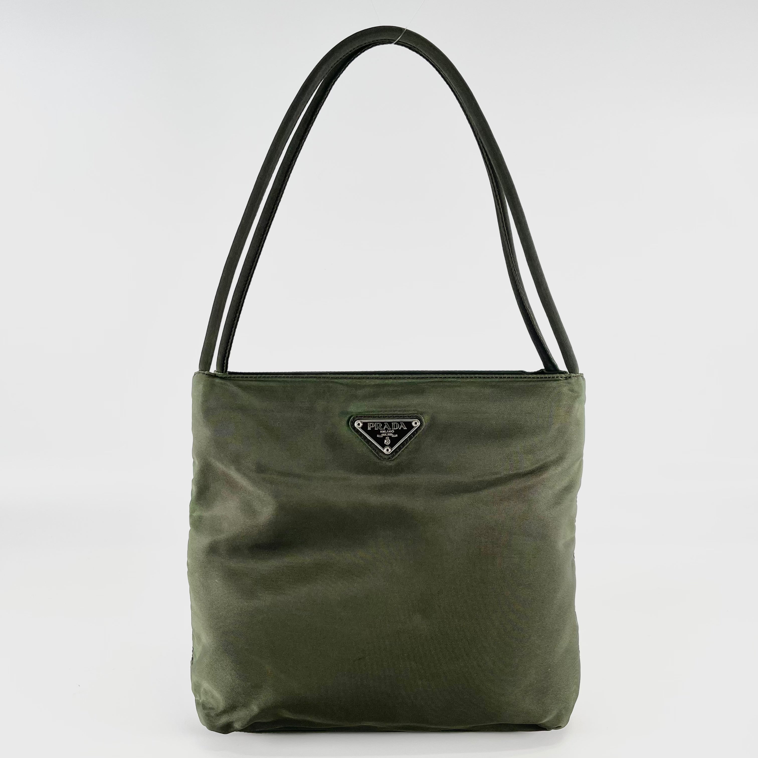 2603 secondhand PRADA shoulder nylon