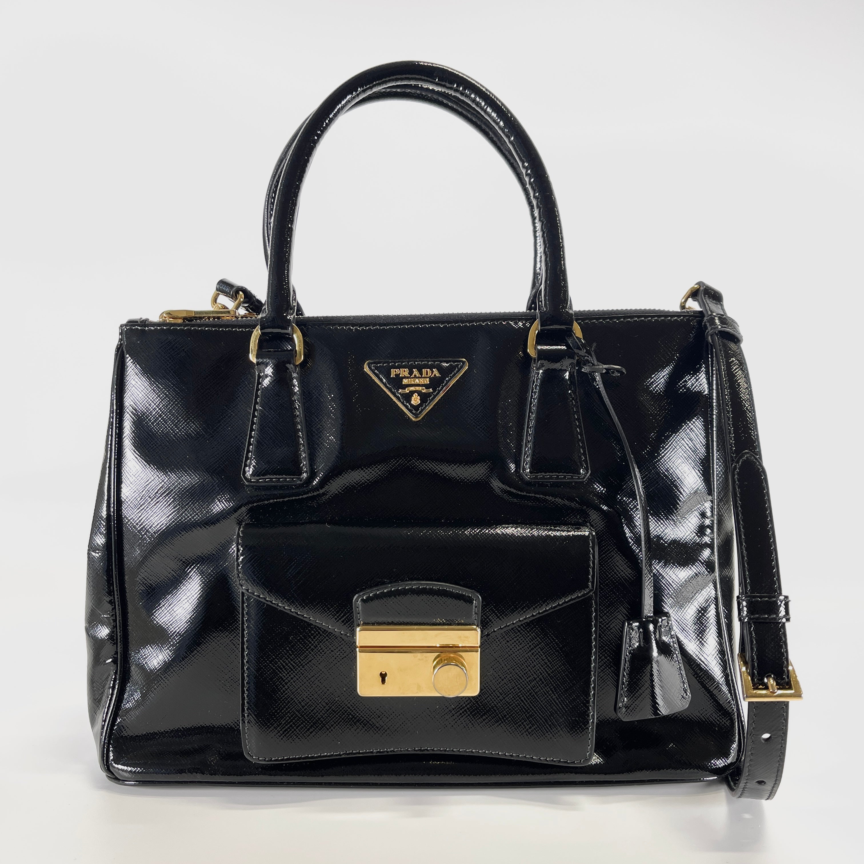 2604 secondhand PRADA 2Way bag