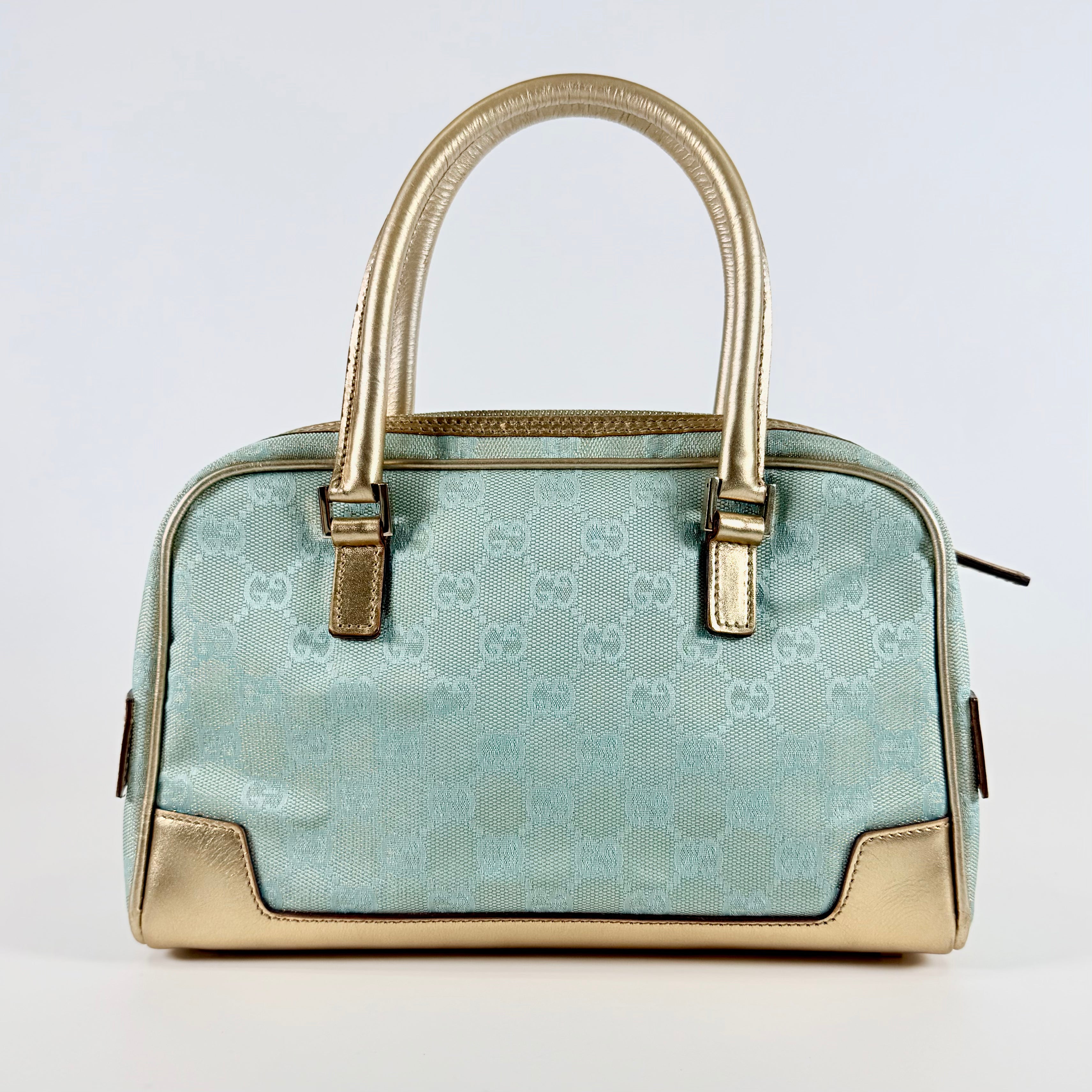 2608 secondhand GUCCI GG canvas hand bag