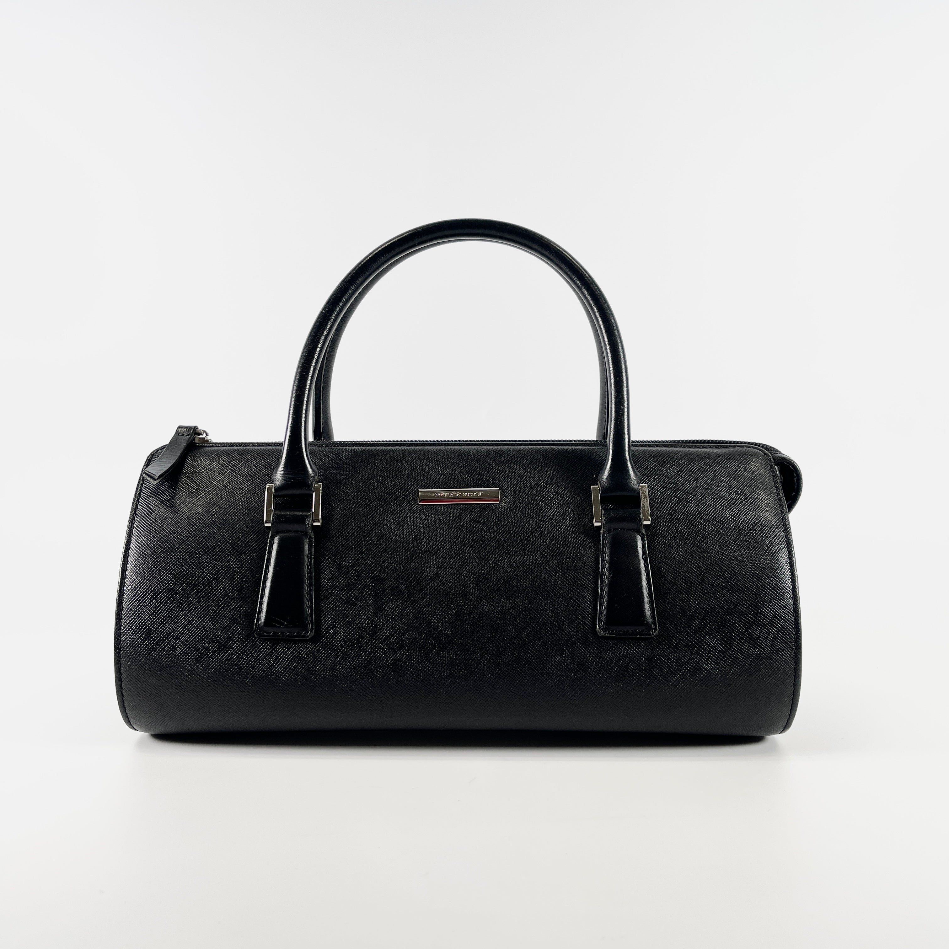 2602 secondhand BURBERRY hand bag