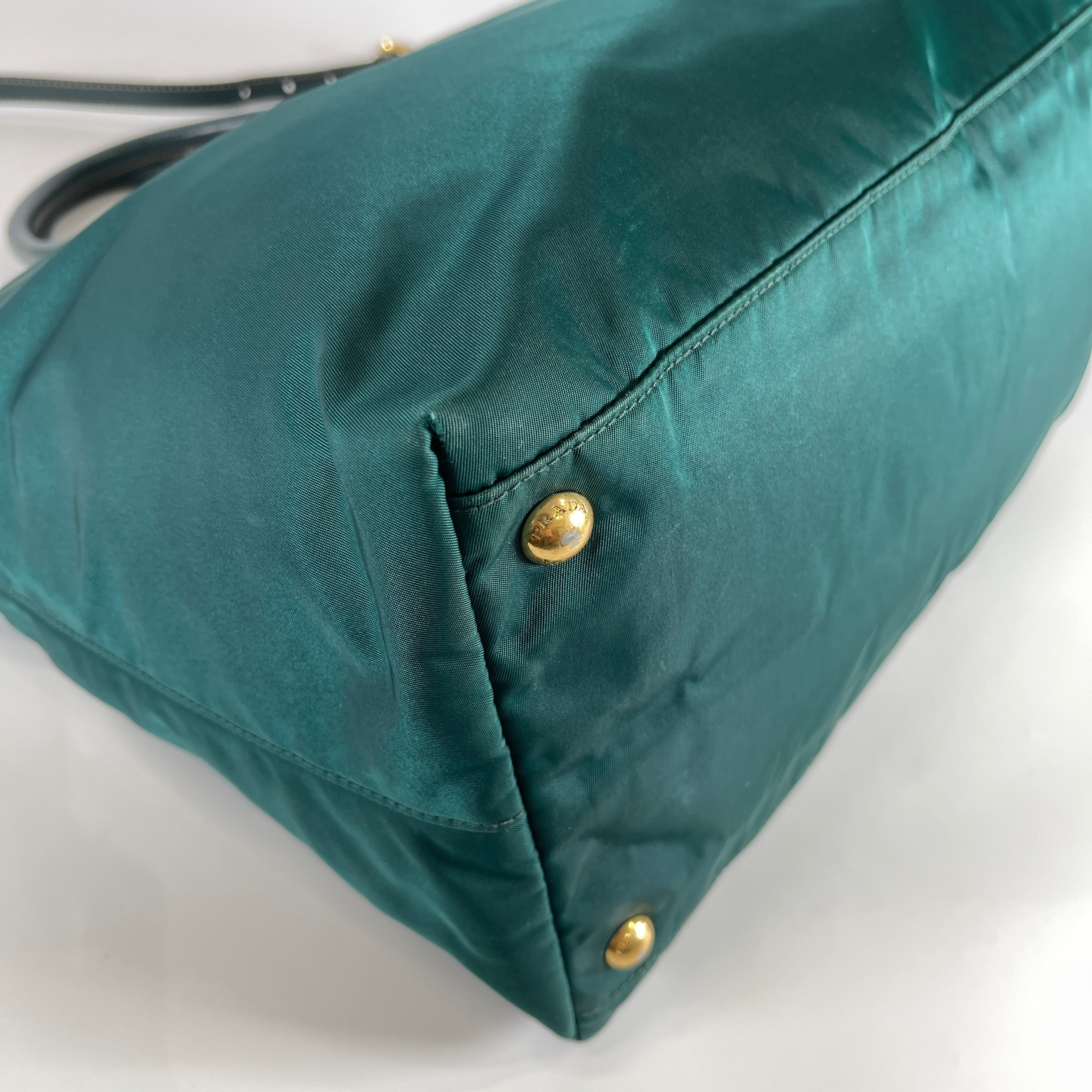 2605 secondhand PRADA nylon 2Way bag