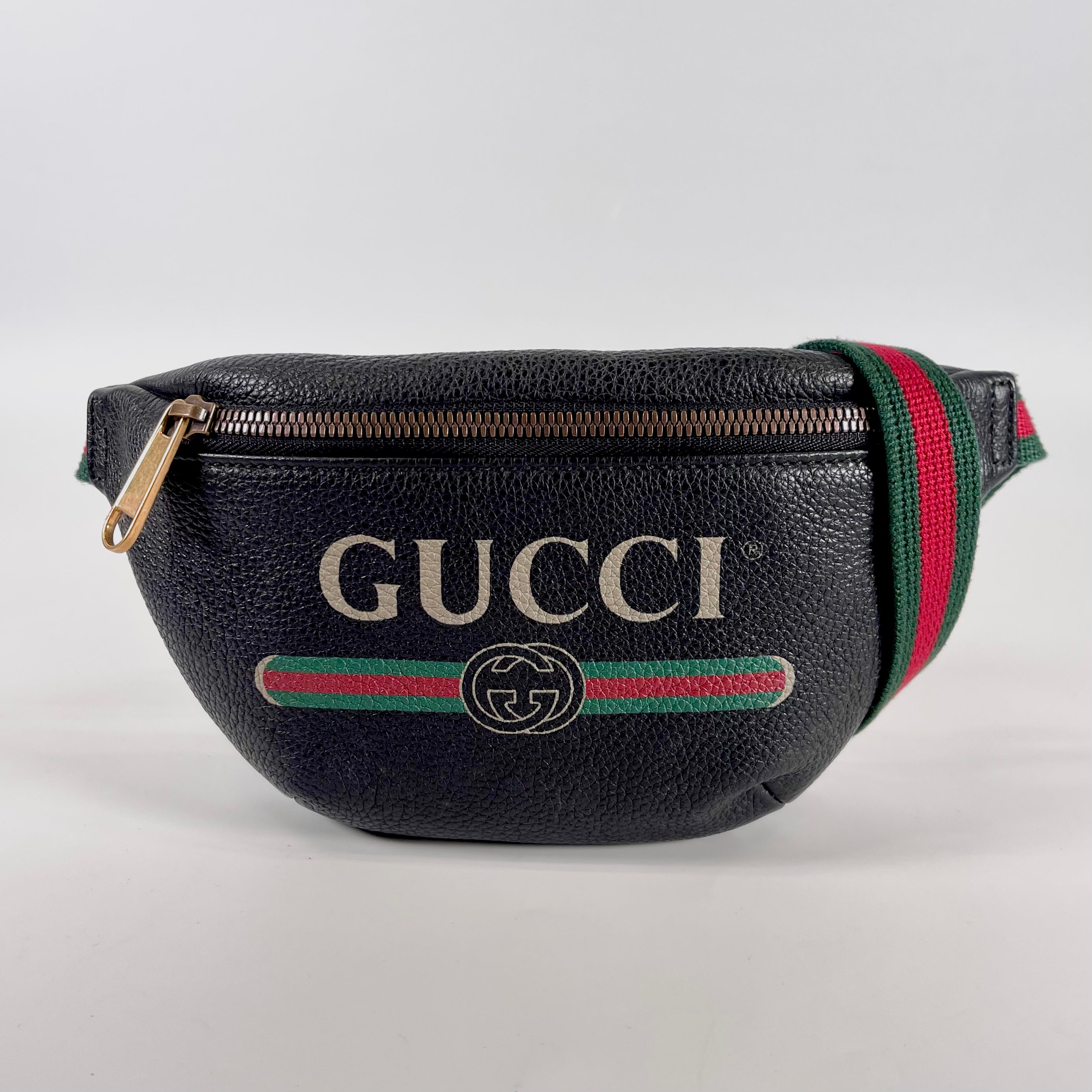2601 secondhand GUCCI logo Print leather Body Bag black 527792