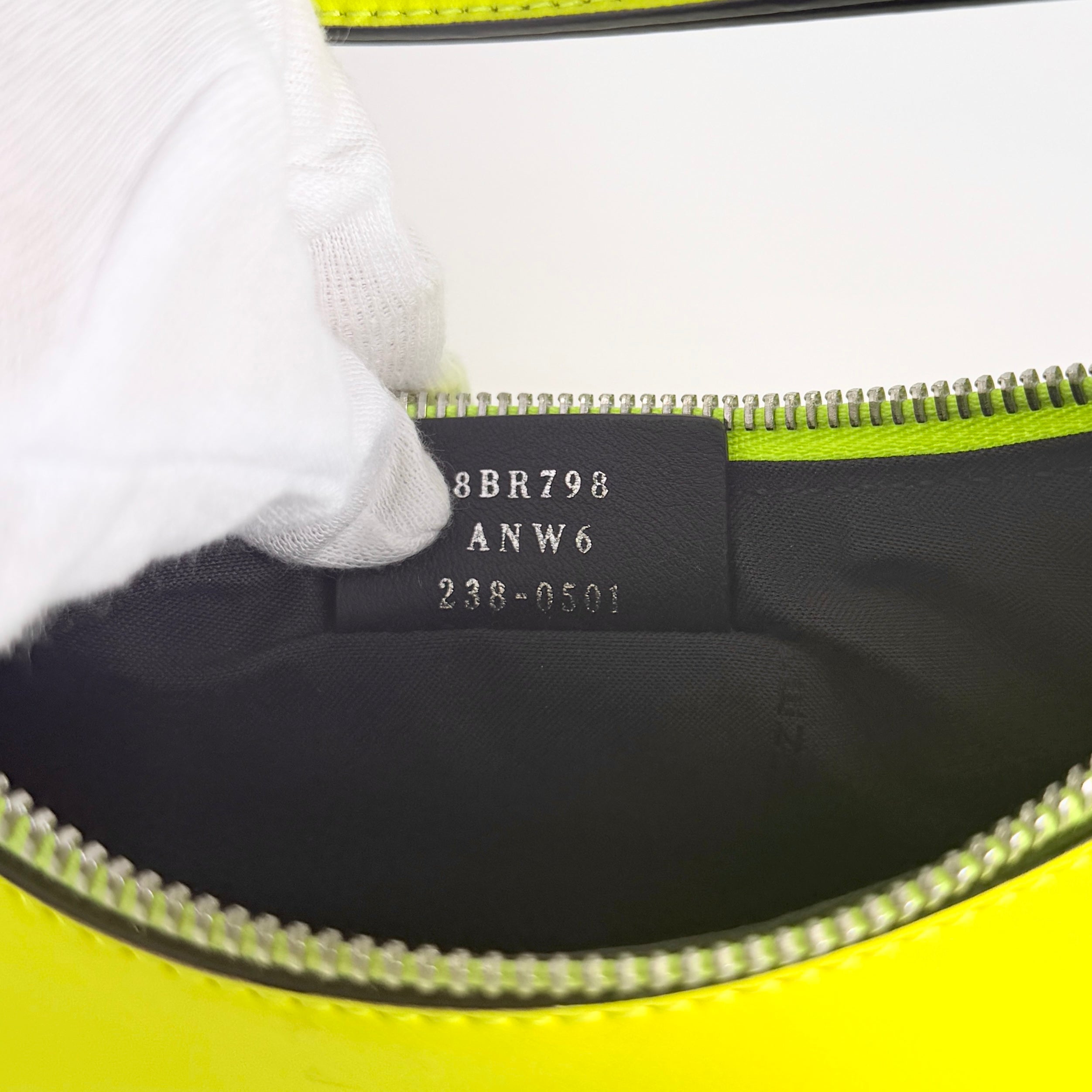 2608 secondhand FENDI Graphy Yellow