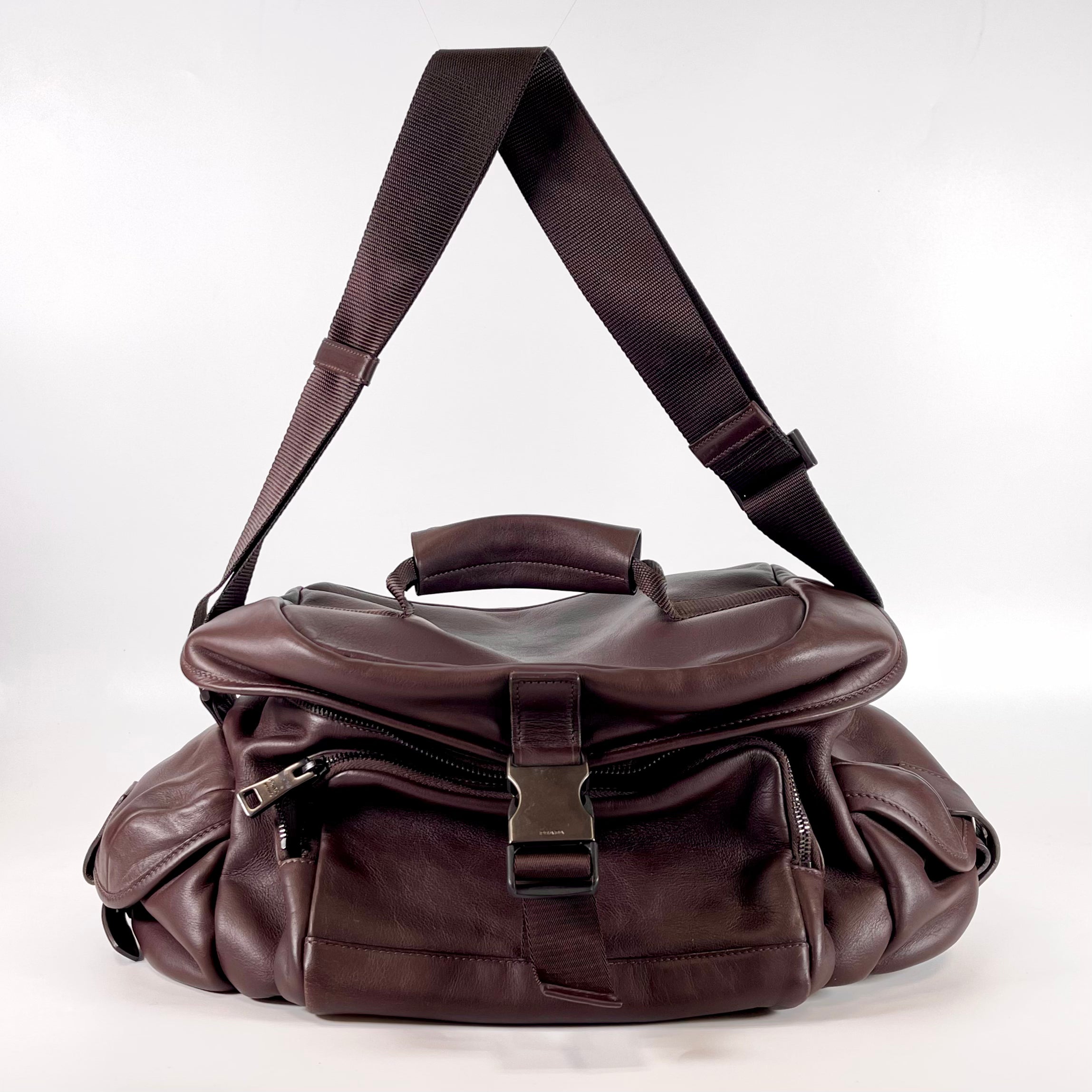 2601 secondhand PRADA leather camera bag Shoulder bag