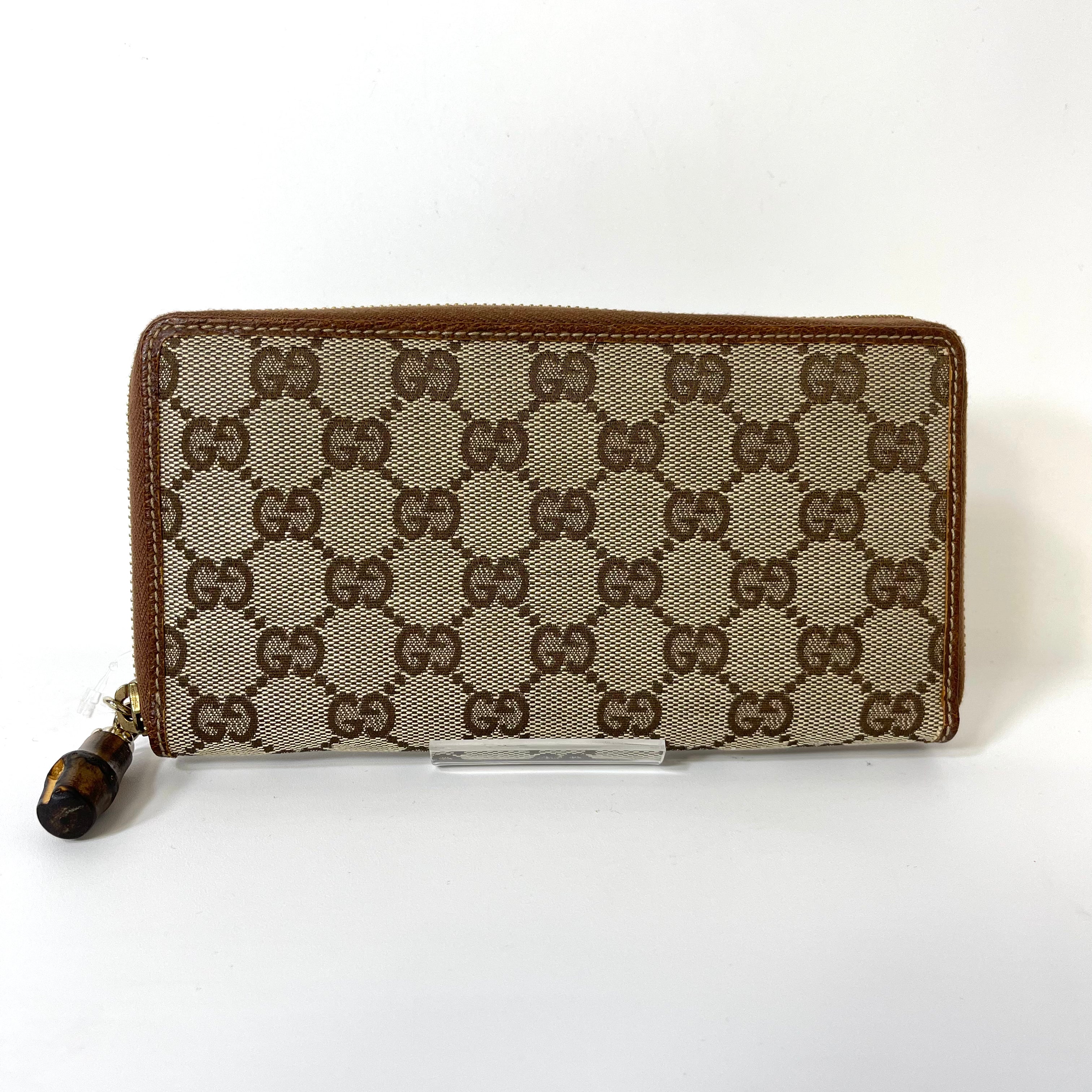 2511 GUCCI  Zippy Long Wallet