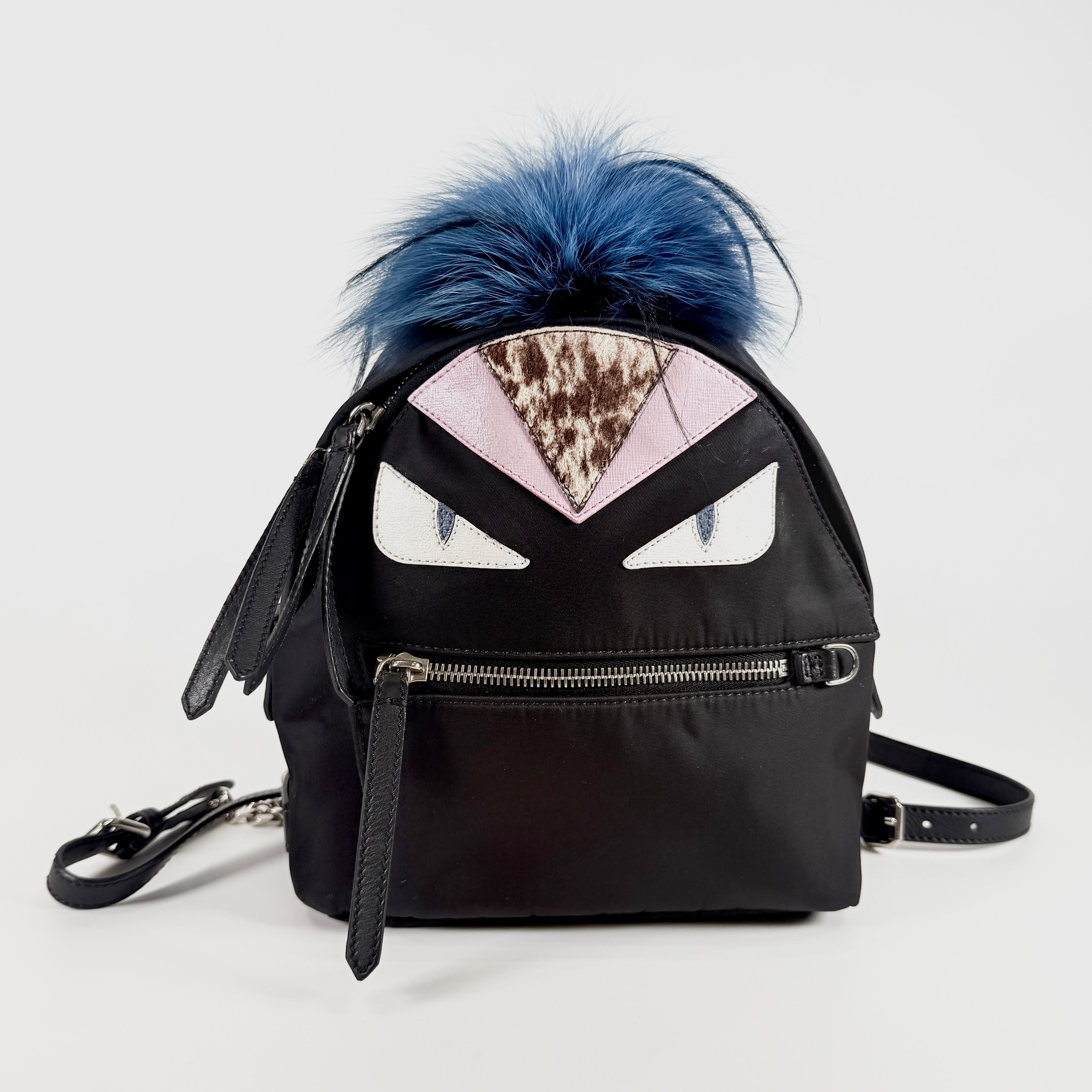 2608 secondhand FENDI bag backpack
