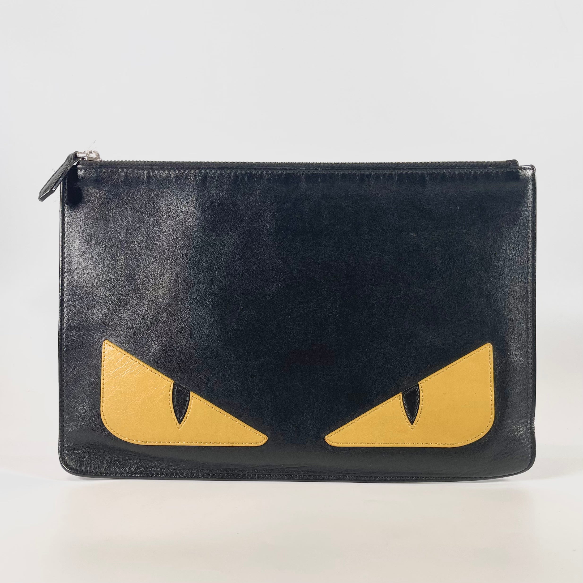 2602 secondhand FENDI CLUTCH BAG