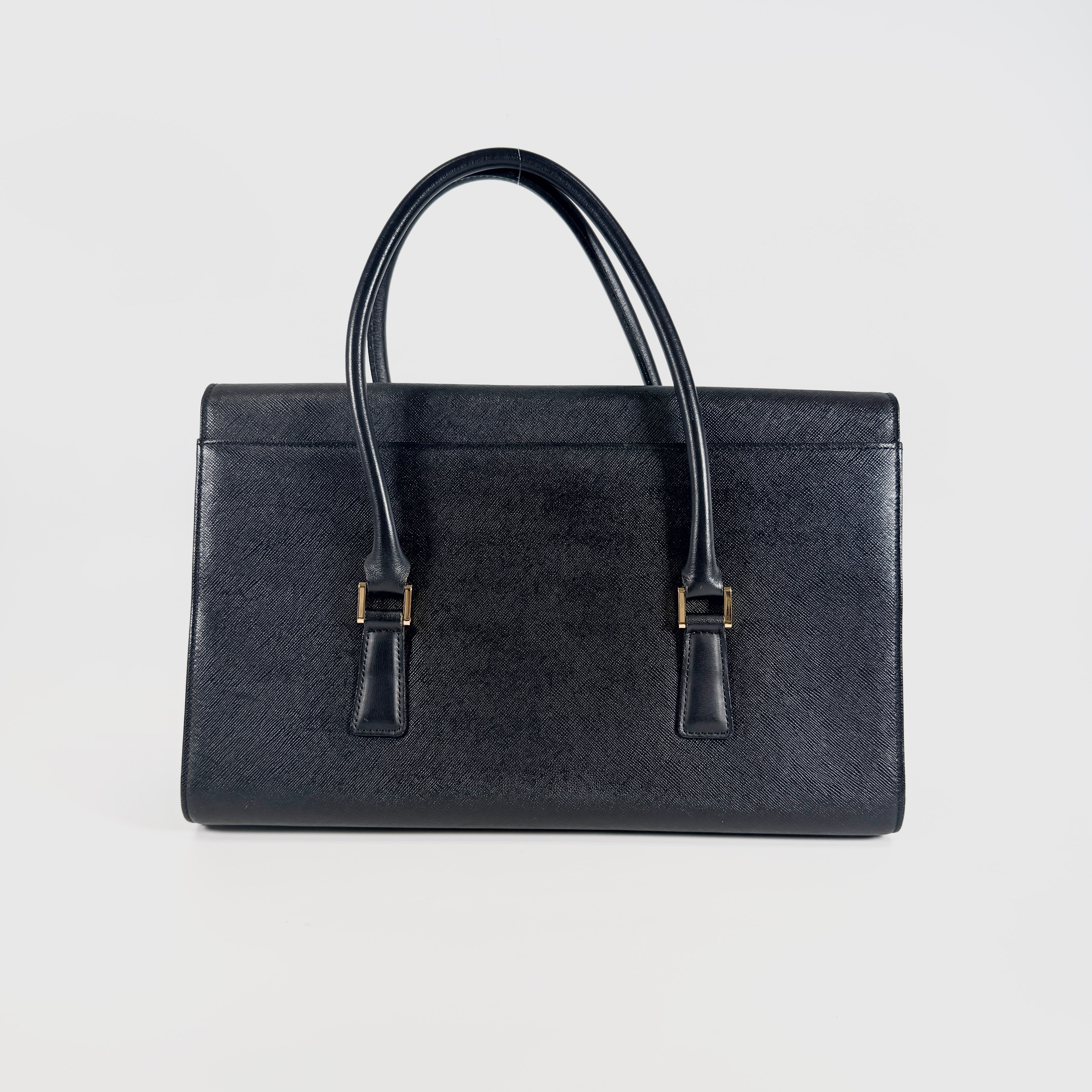 2606 secondhand BURBERRY leather hand bag black