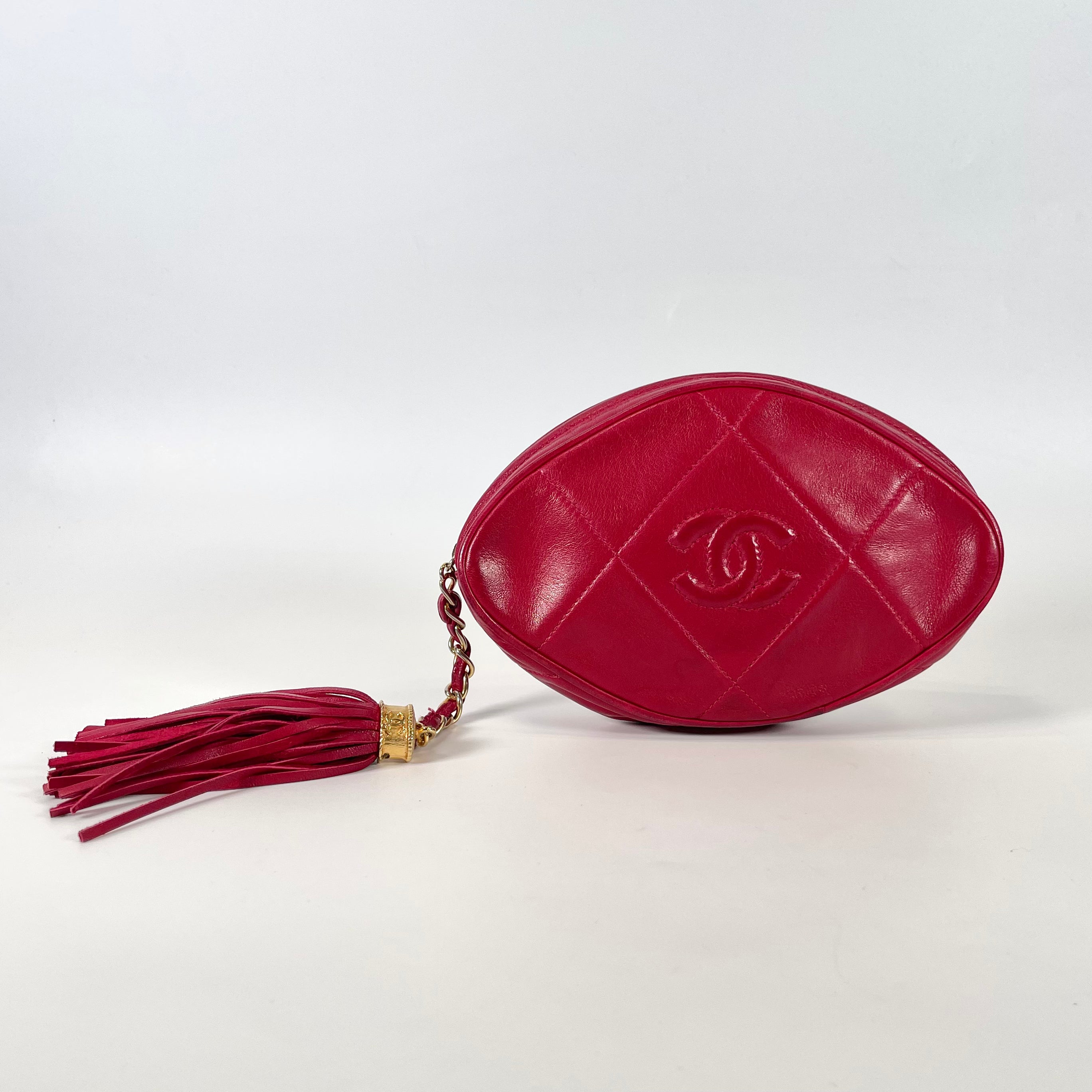 2511 CHANEL Matelasse Chain Tassel Pouch