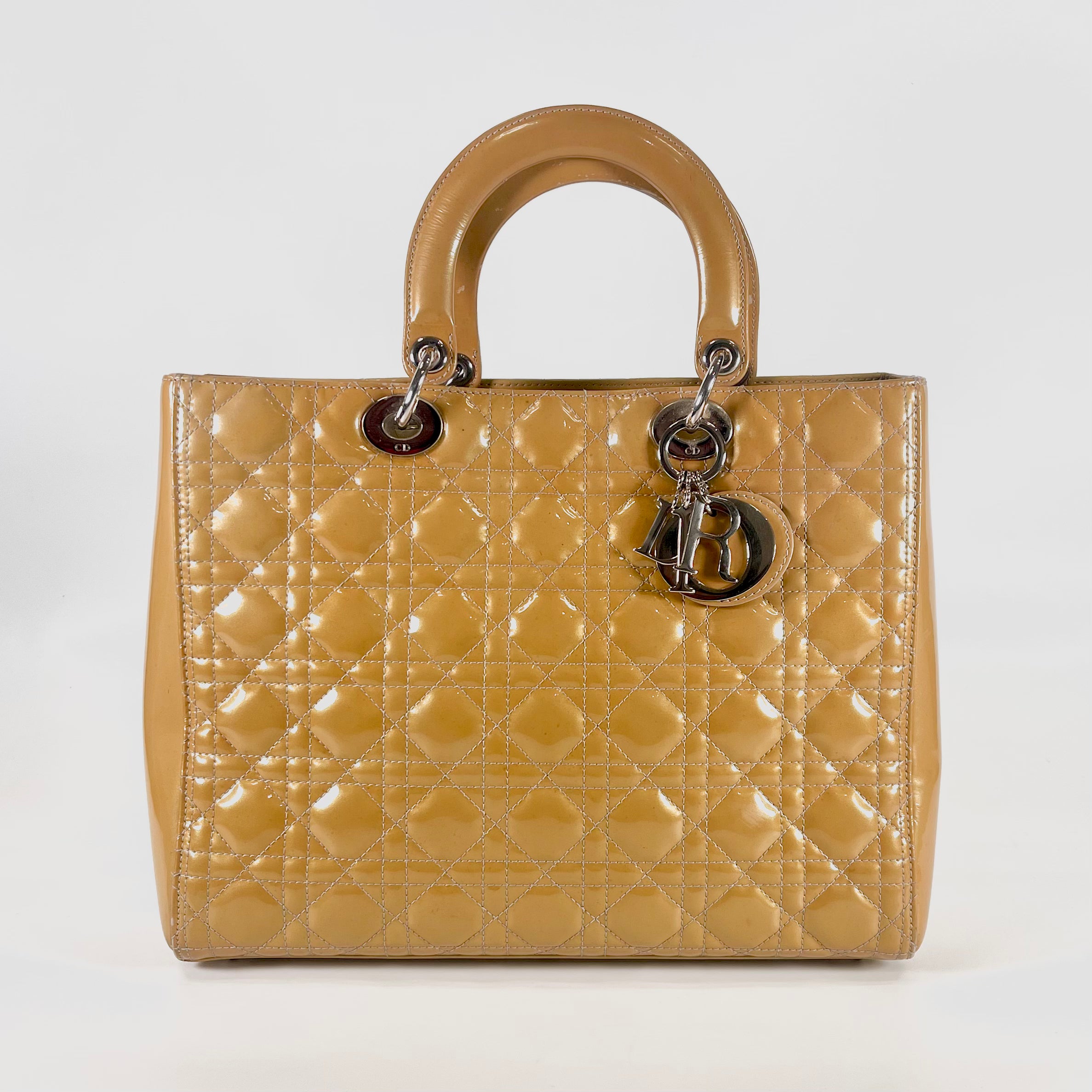 2601 secondhand CD patent Lady Dior