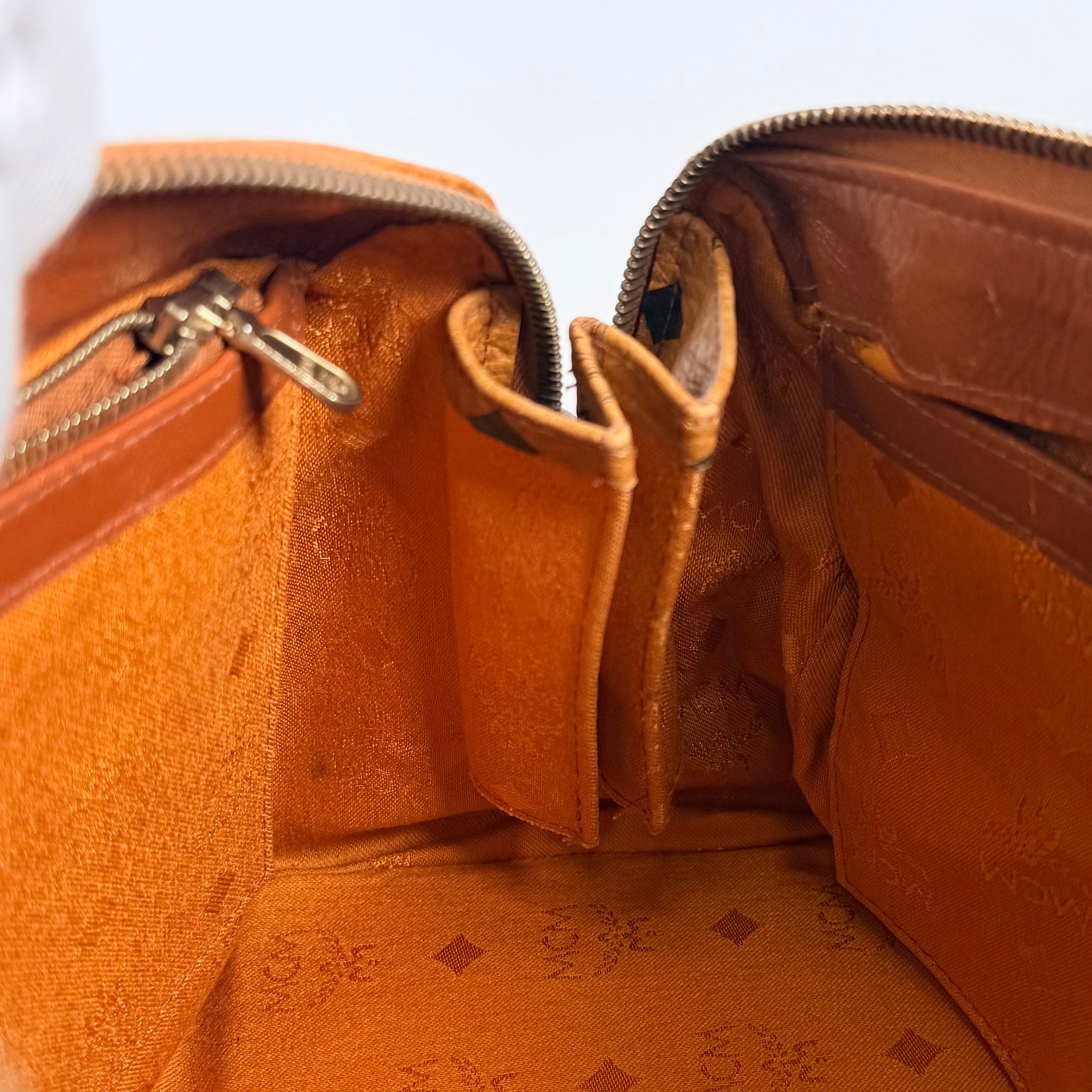 2606 secondhand MCM 2Way bag