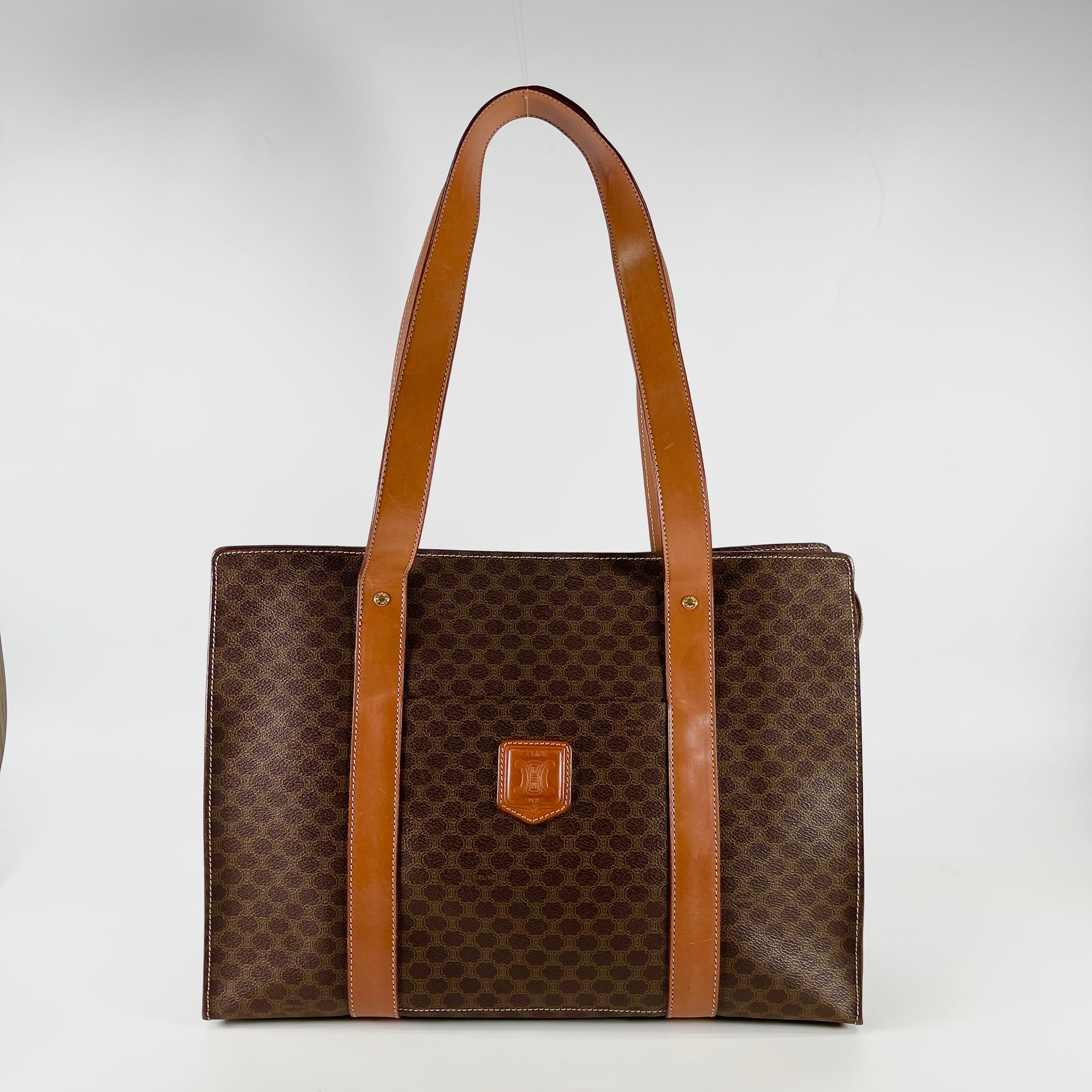 2604 secondhand CELINE Macadam Shoulder bag