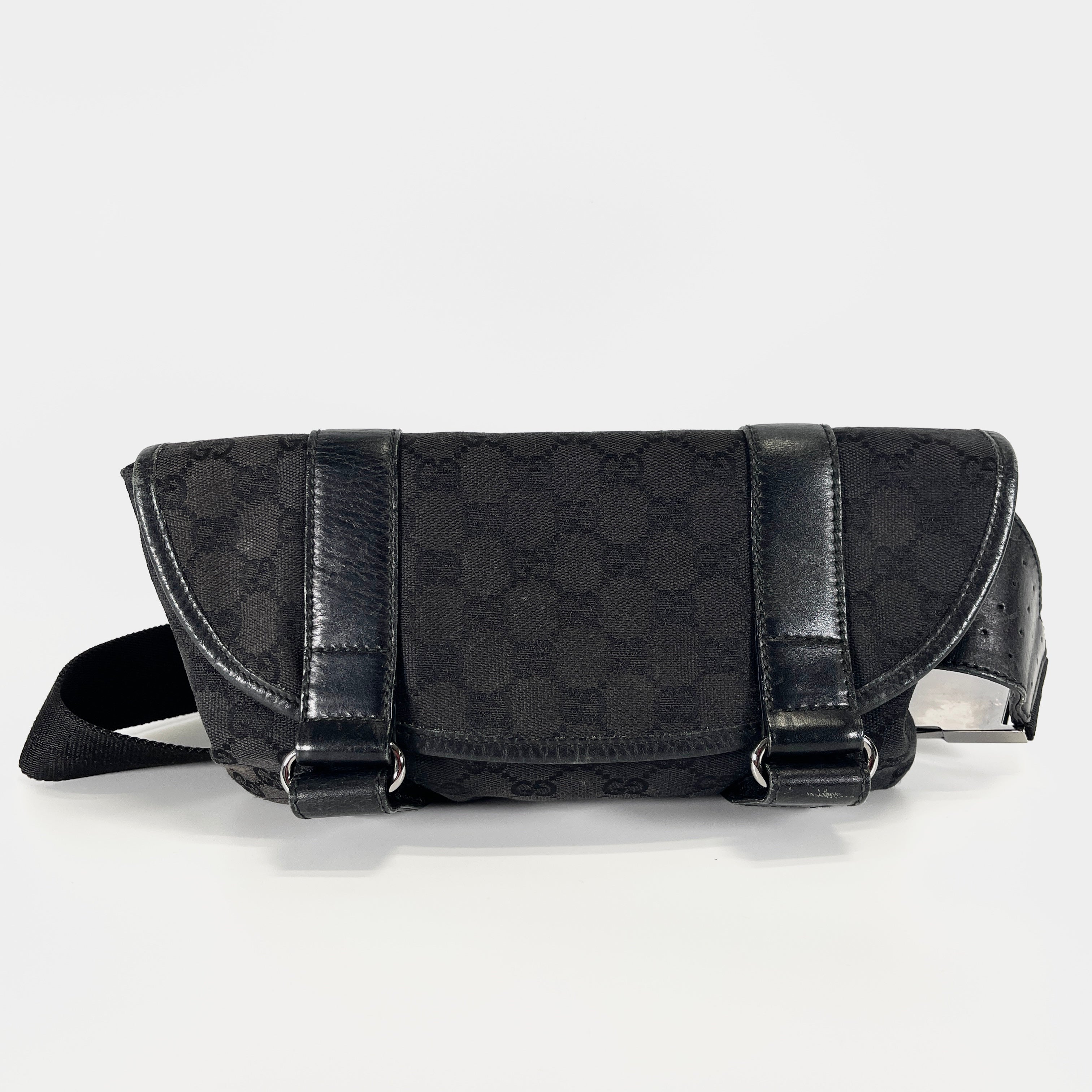 2604 secondhand GUCCI 145851 Body Bag / Waist Bag