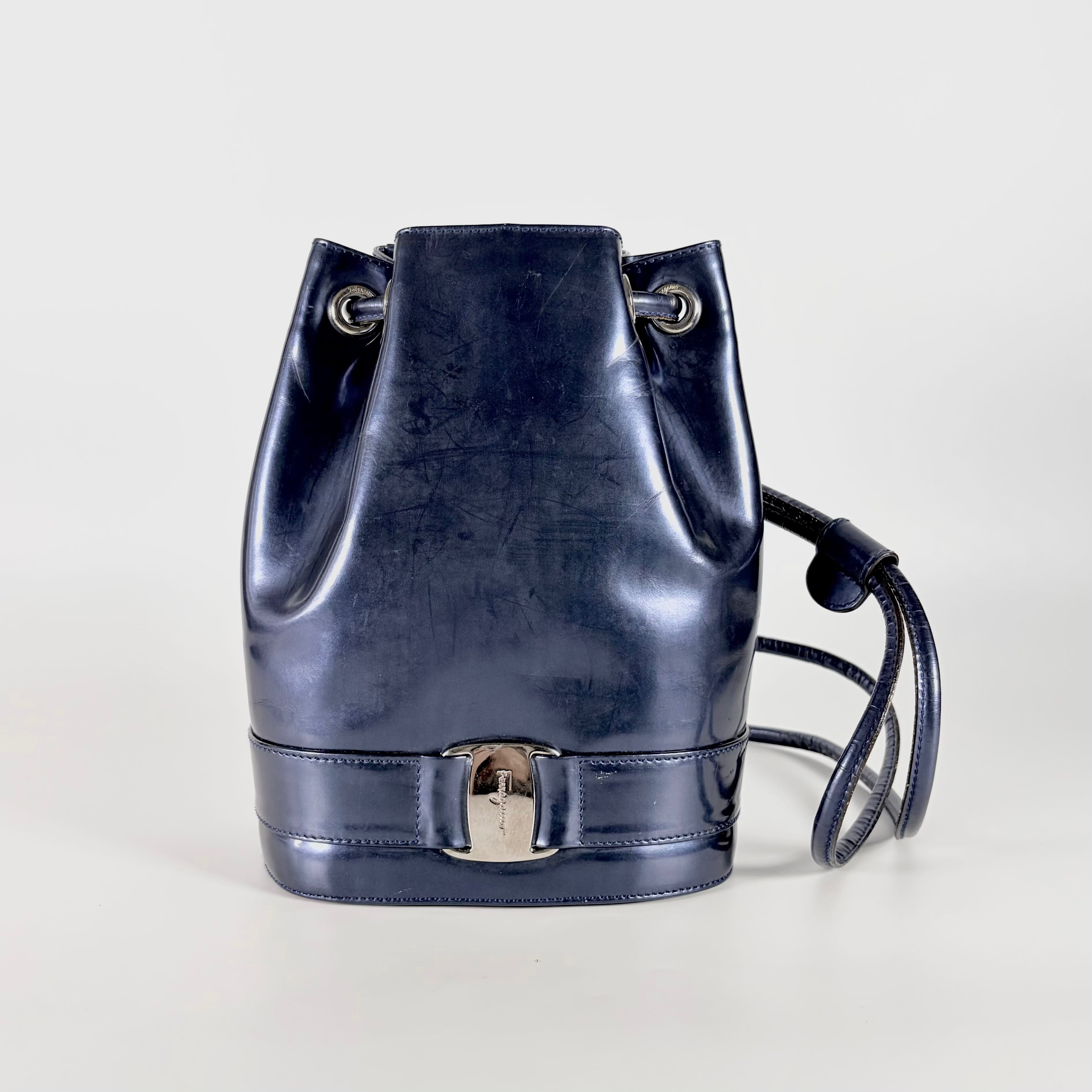2604 secondhand Ferragamo backpack / back