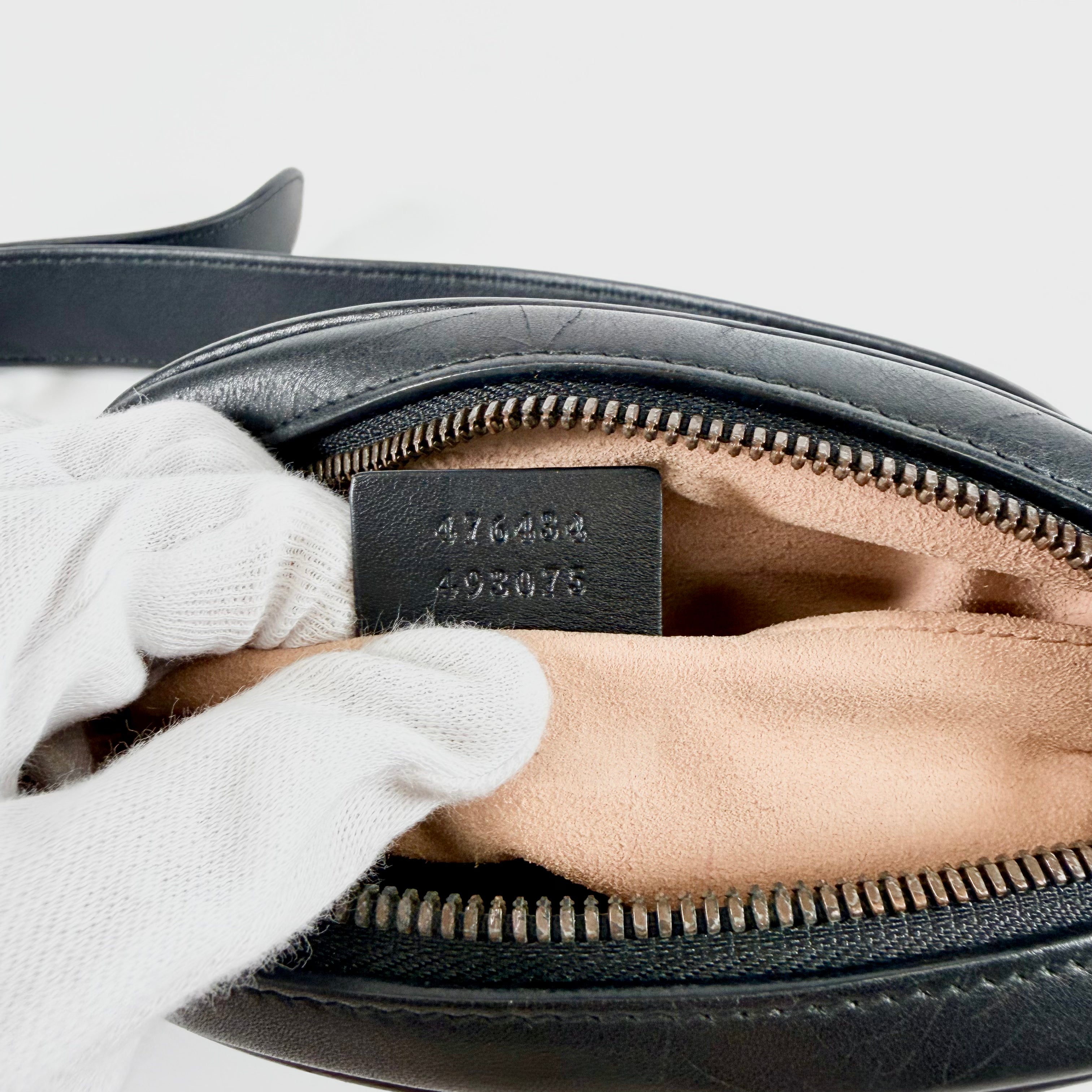 2607 secondhand GUCCI Body Bag
