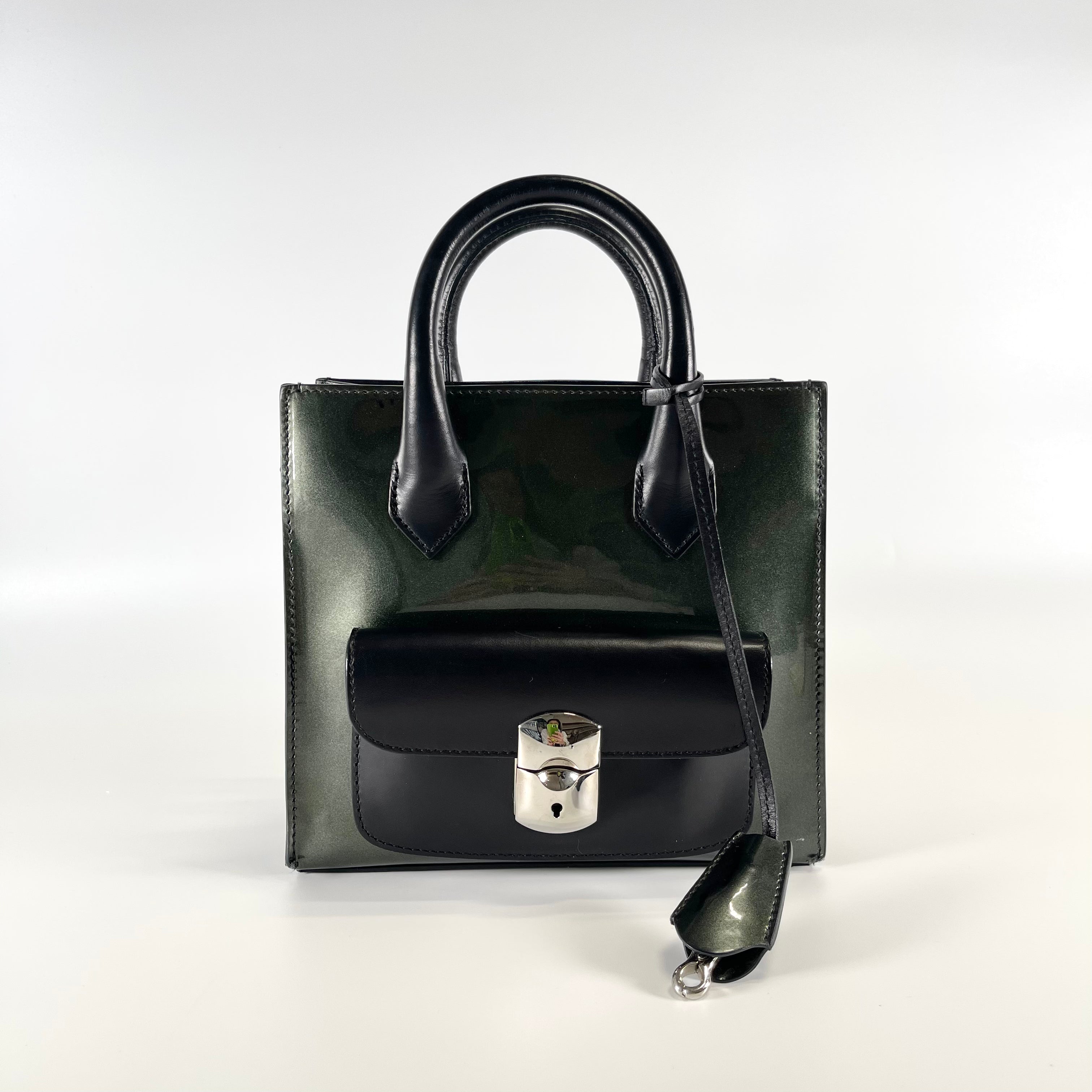 2601 secondhand BALENCIAGA Padlock hand bag