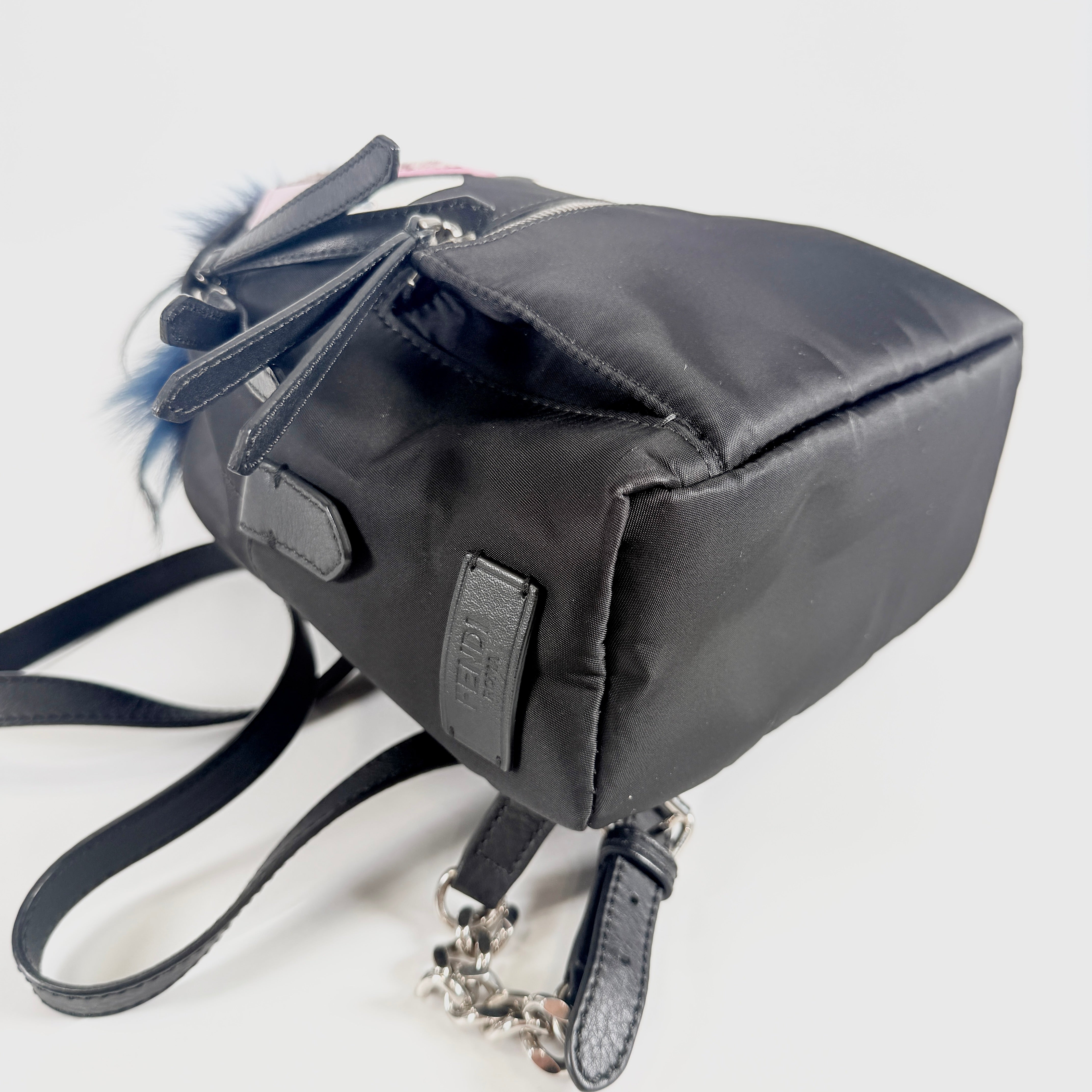 2608 secondhand FENDI bag backpack
