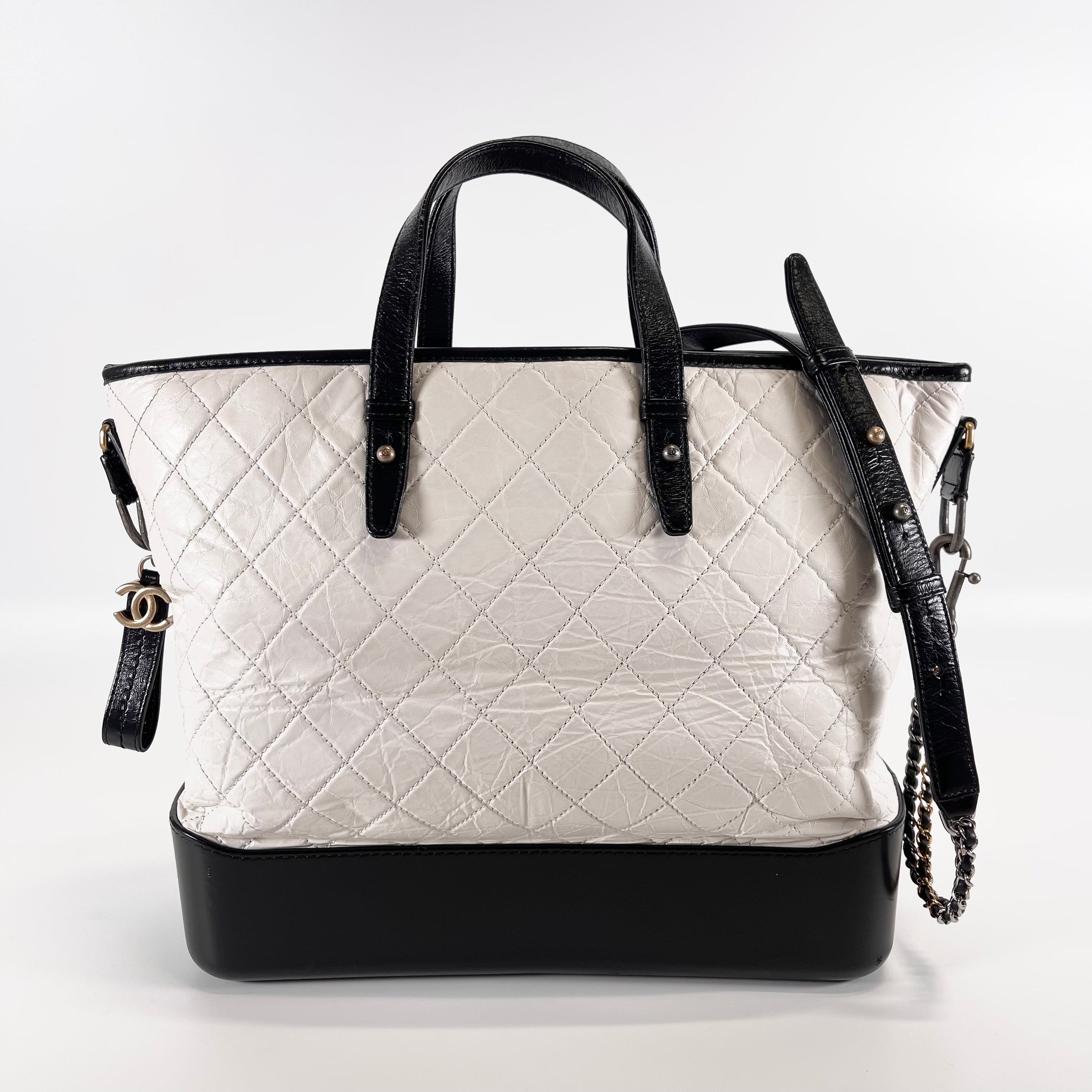2602 secondhand CHANEL bag A91876