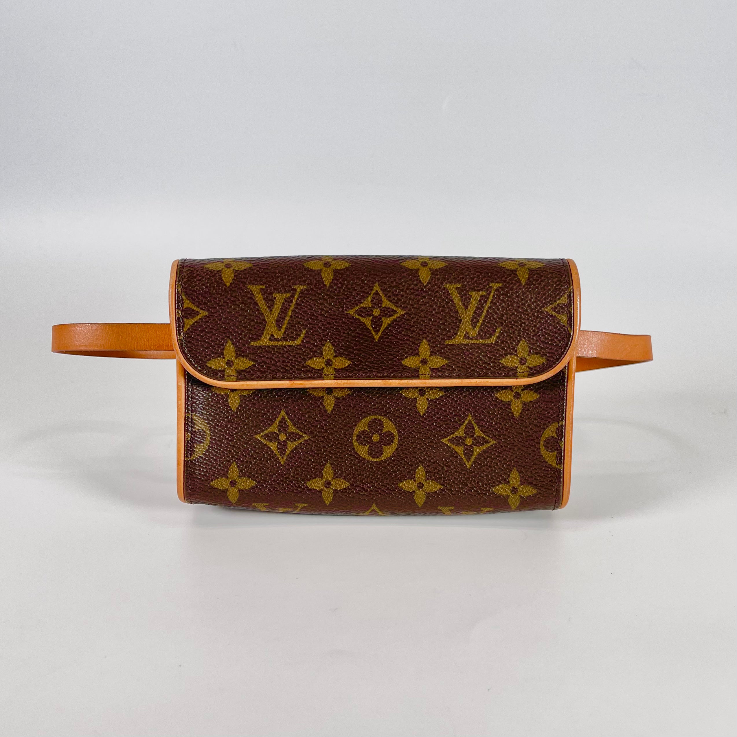 2509 Louis Vuitton Pochette Florentine