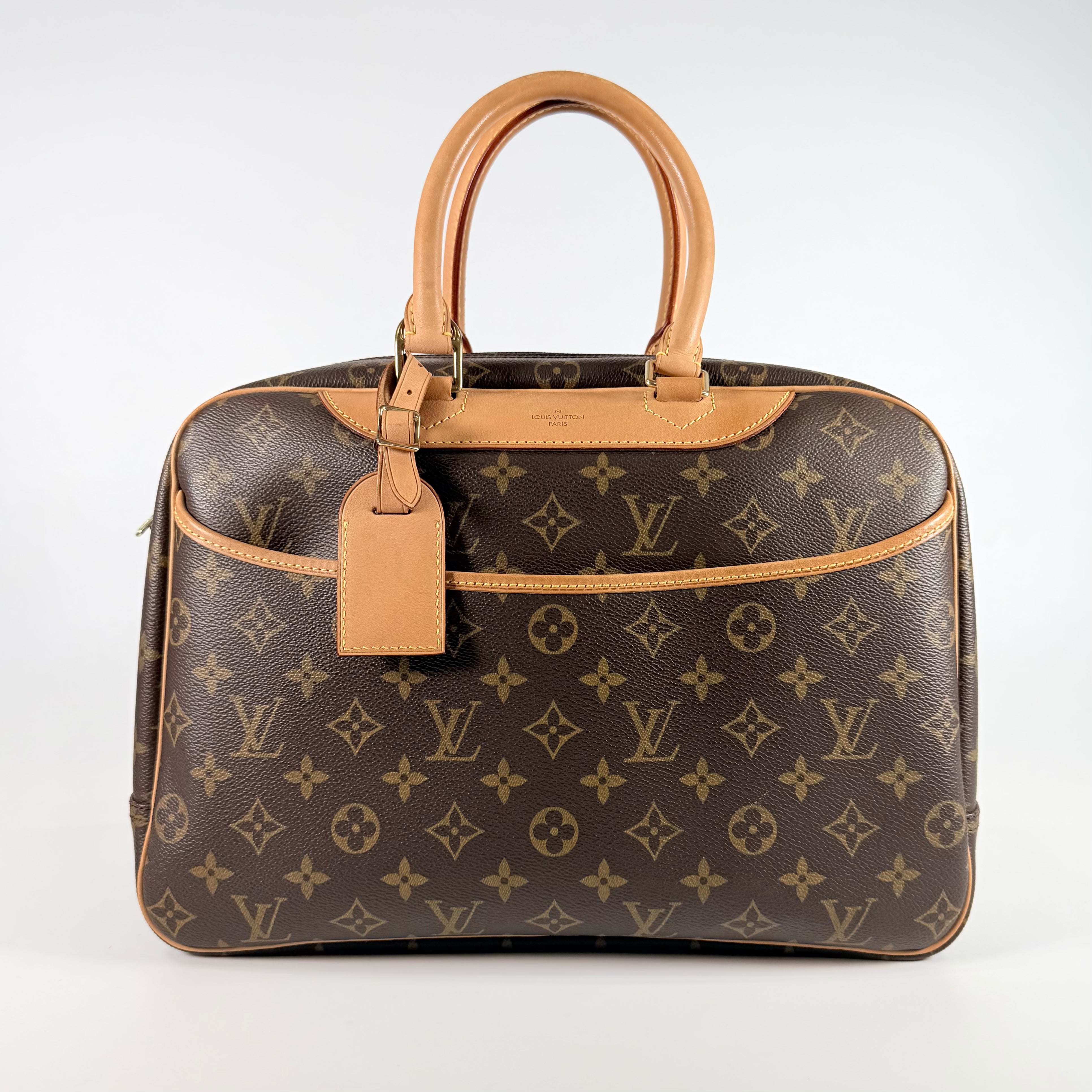 2606 secondhand LV Monogram Deauville