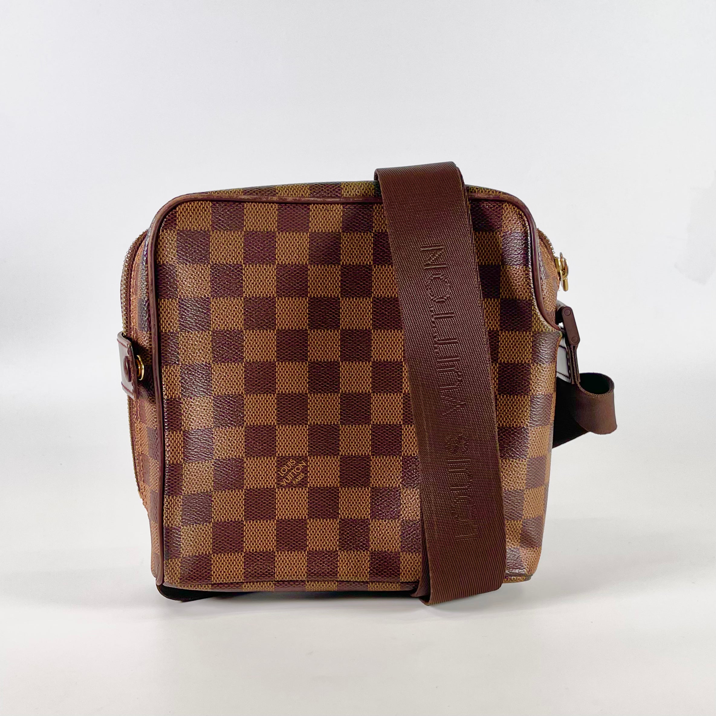 2511 Louis Vuitton Olaf Damier Shoulder Bag