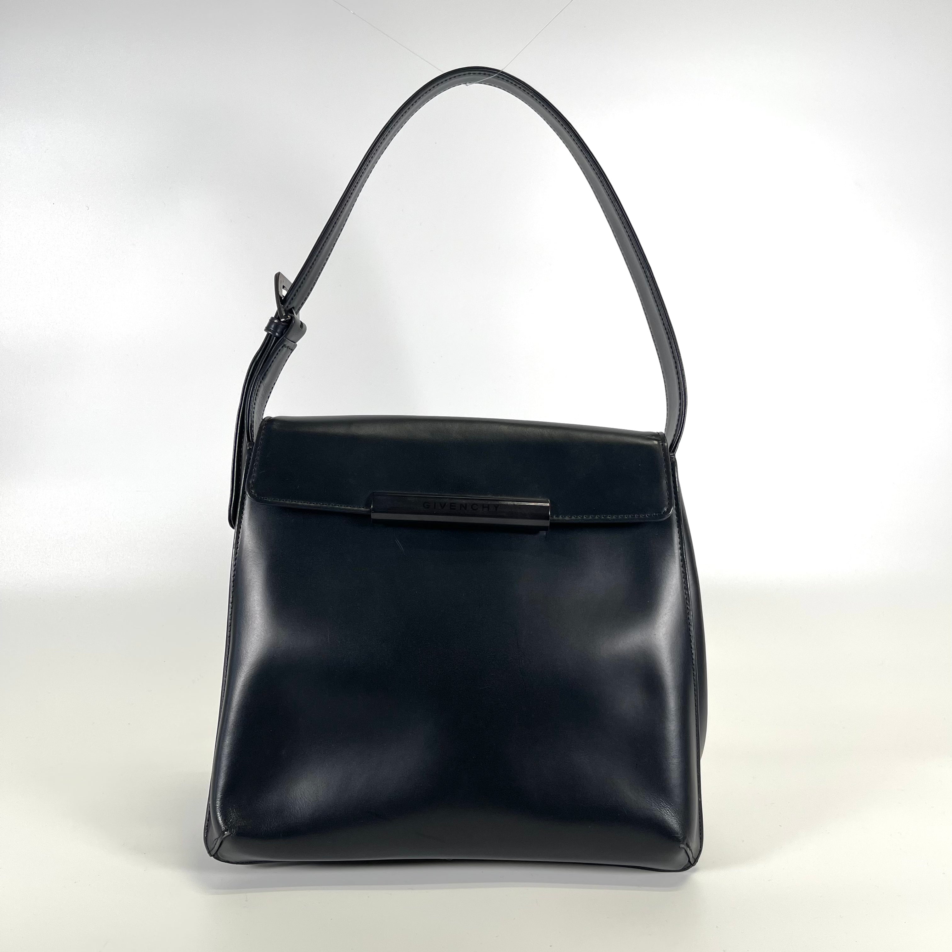 2601 GIVENCHY hand bag