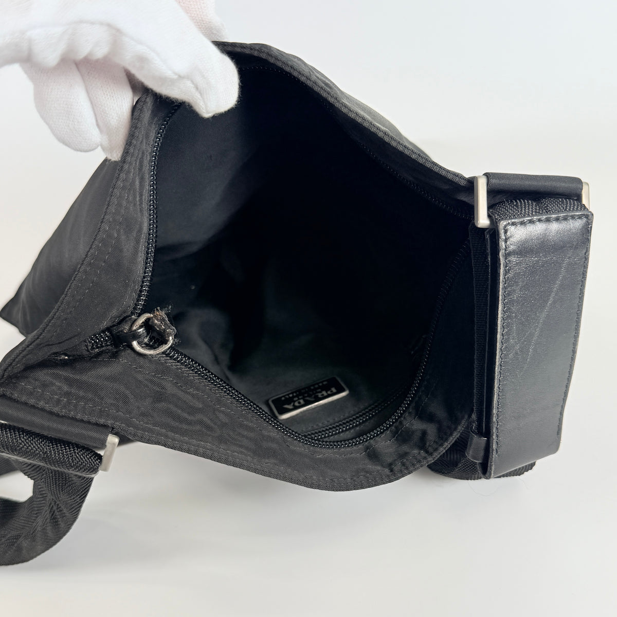 2606 secondhand PRADA Shoulder bag black