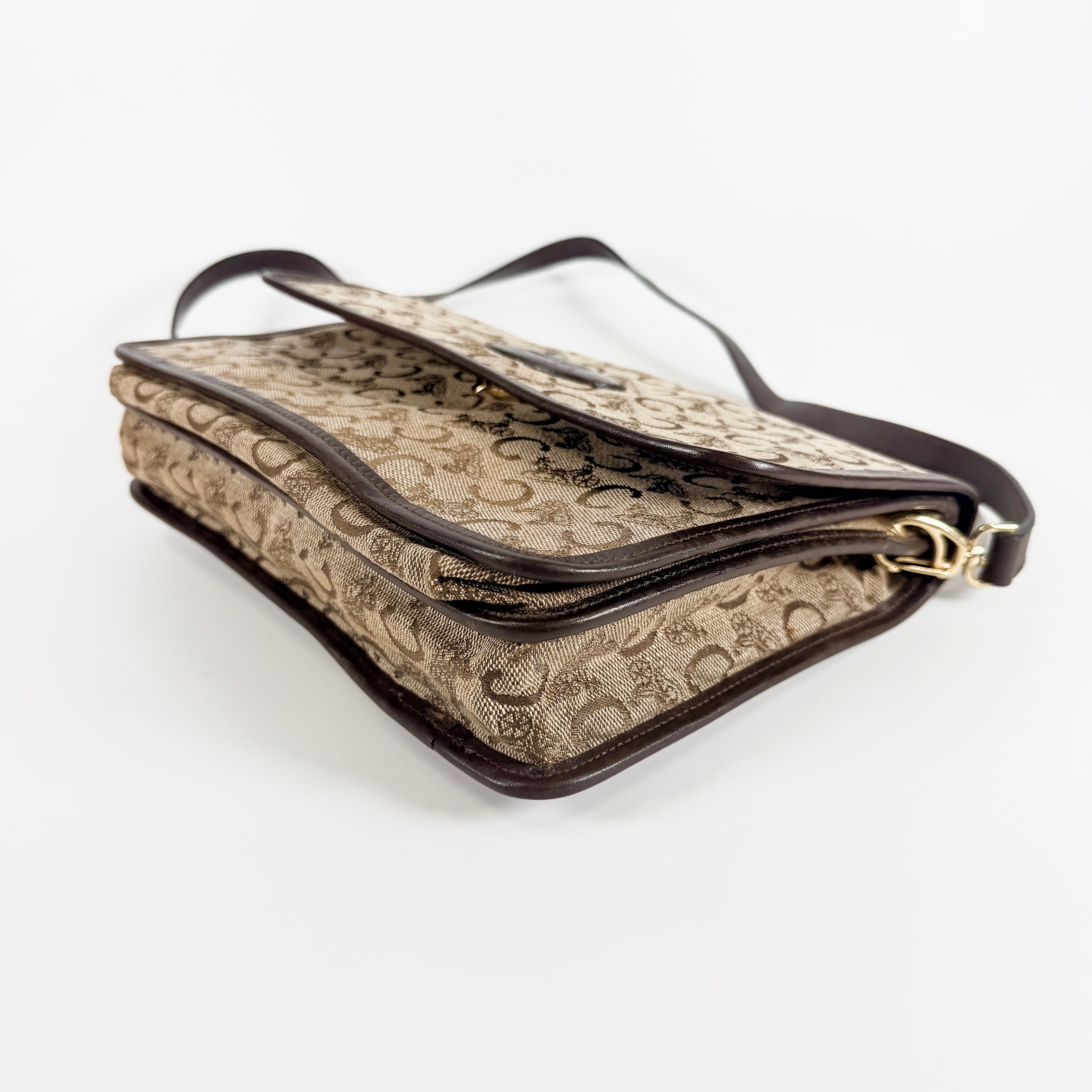 2606 secondhand CELINE Shoulder bag / Crossbody Bag