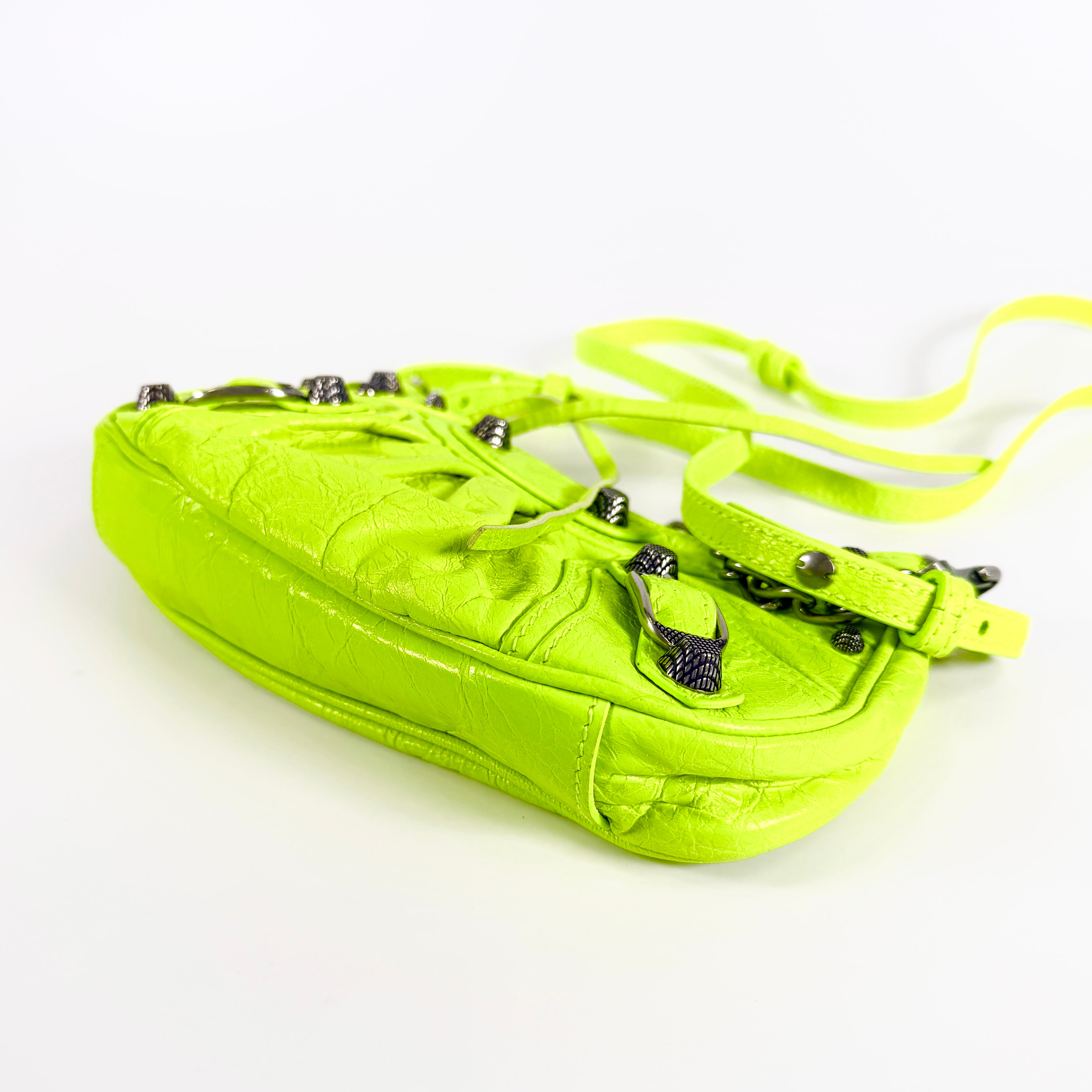 2607 secondhand BALENCIAGA basket Yellow