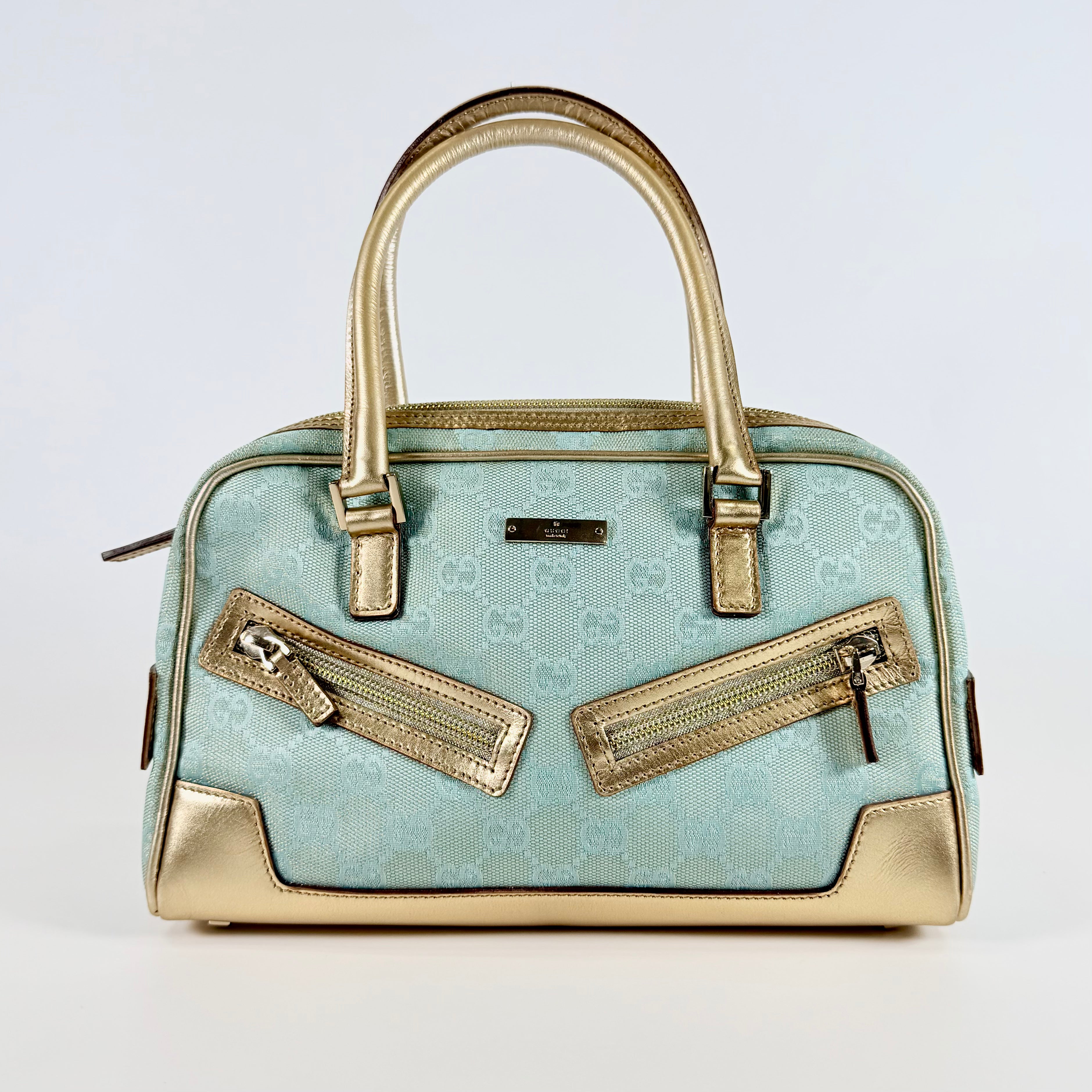 2608 secondhand GUCCI GG canvas hand bag