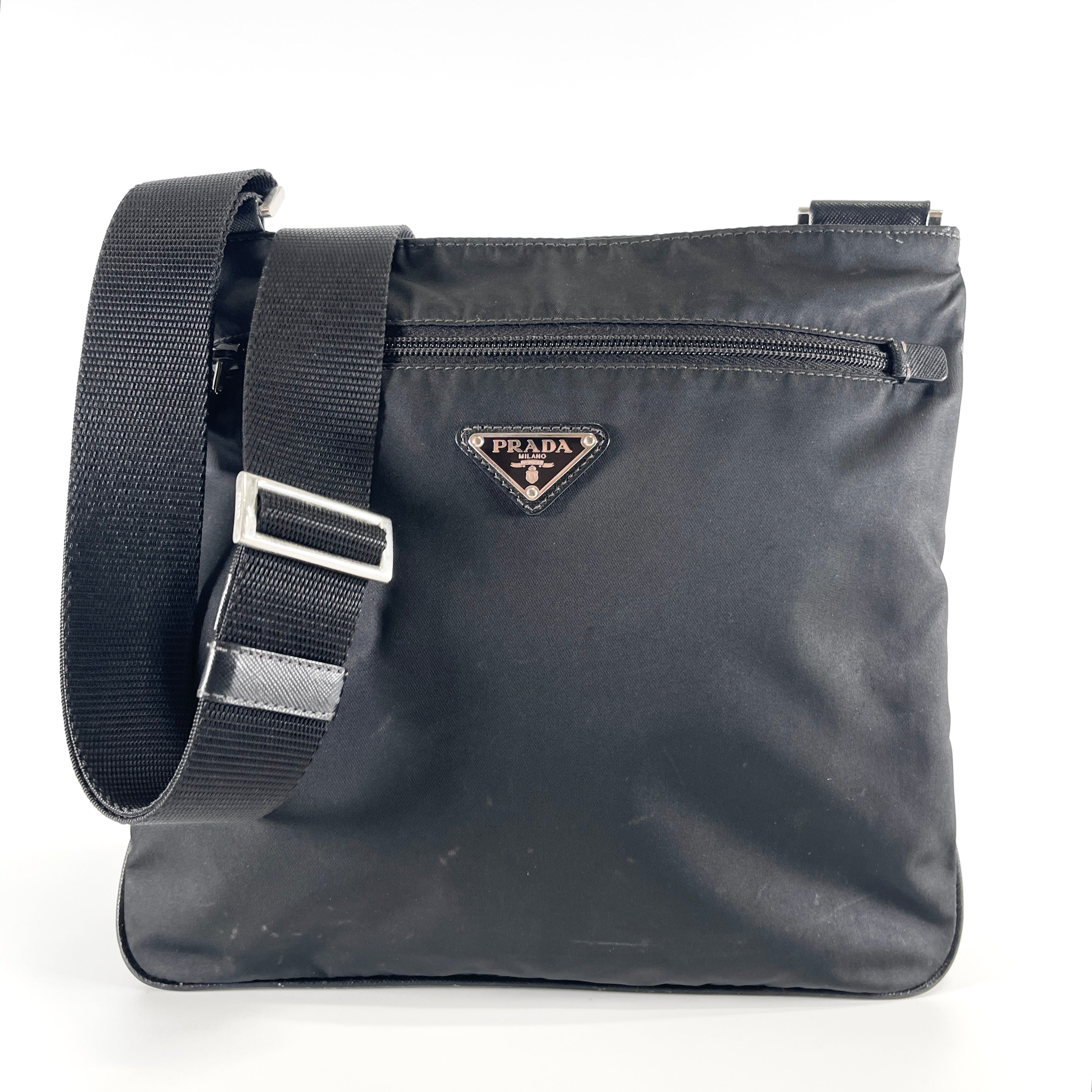 2606 secondhand PRADA Shoulder bag
