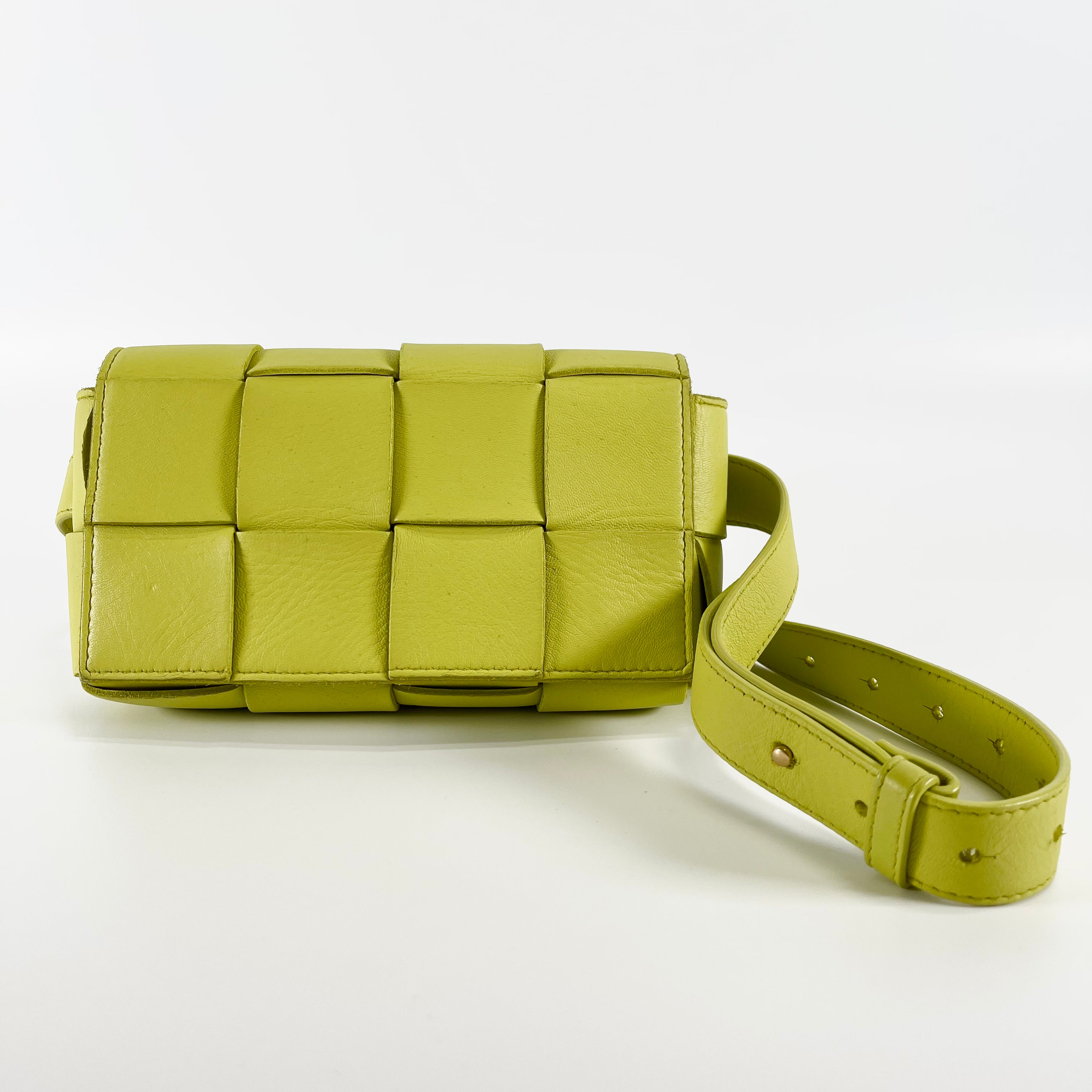2512 secondhand  BOTTEGAVENETA cassette beltbag