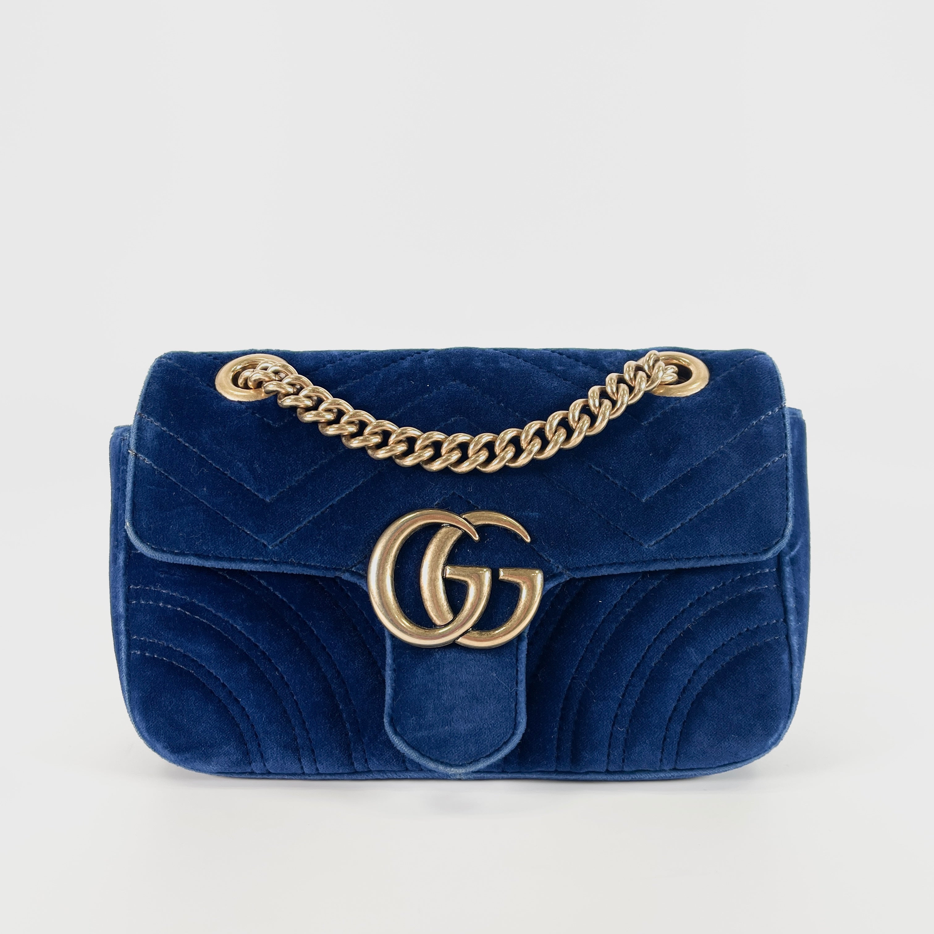 2604 secondhand GUCCI Marmont Velour Shoulder bag