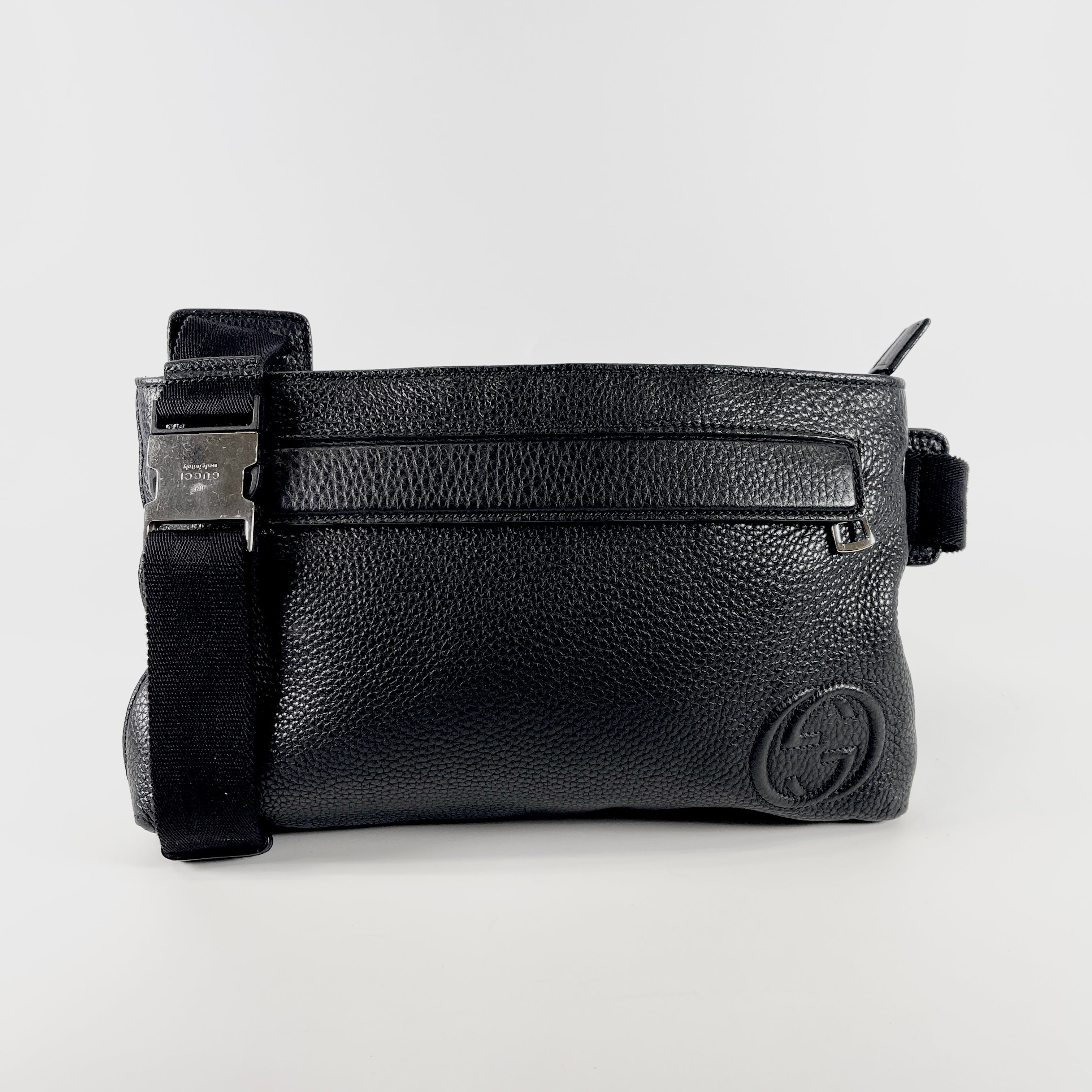 2602 secondhand GUCCI Soho shoulder