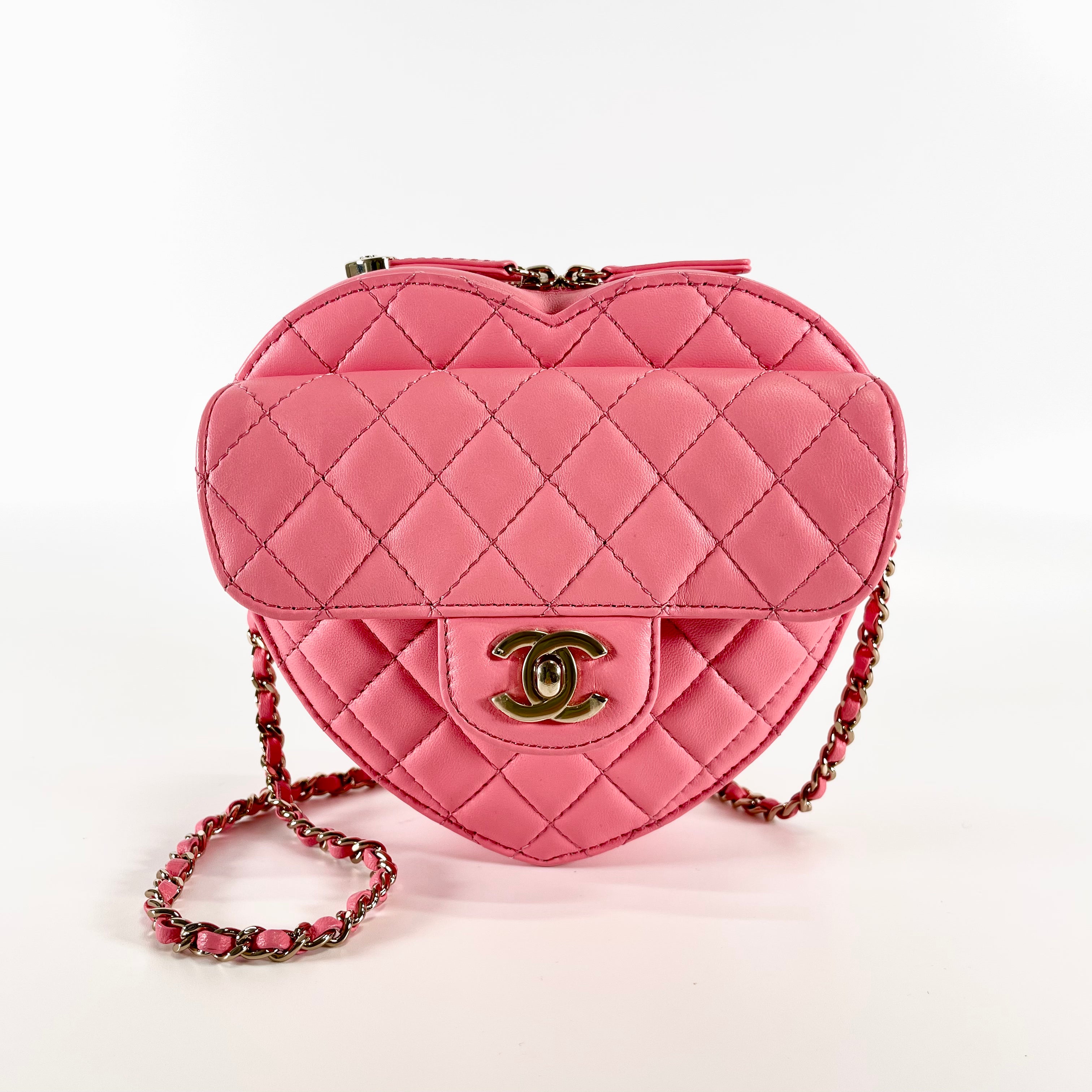 2602 secondhand CHANEL brand bag leather heart Shape pink