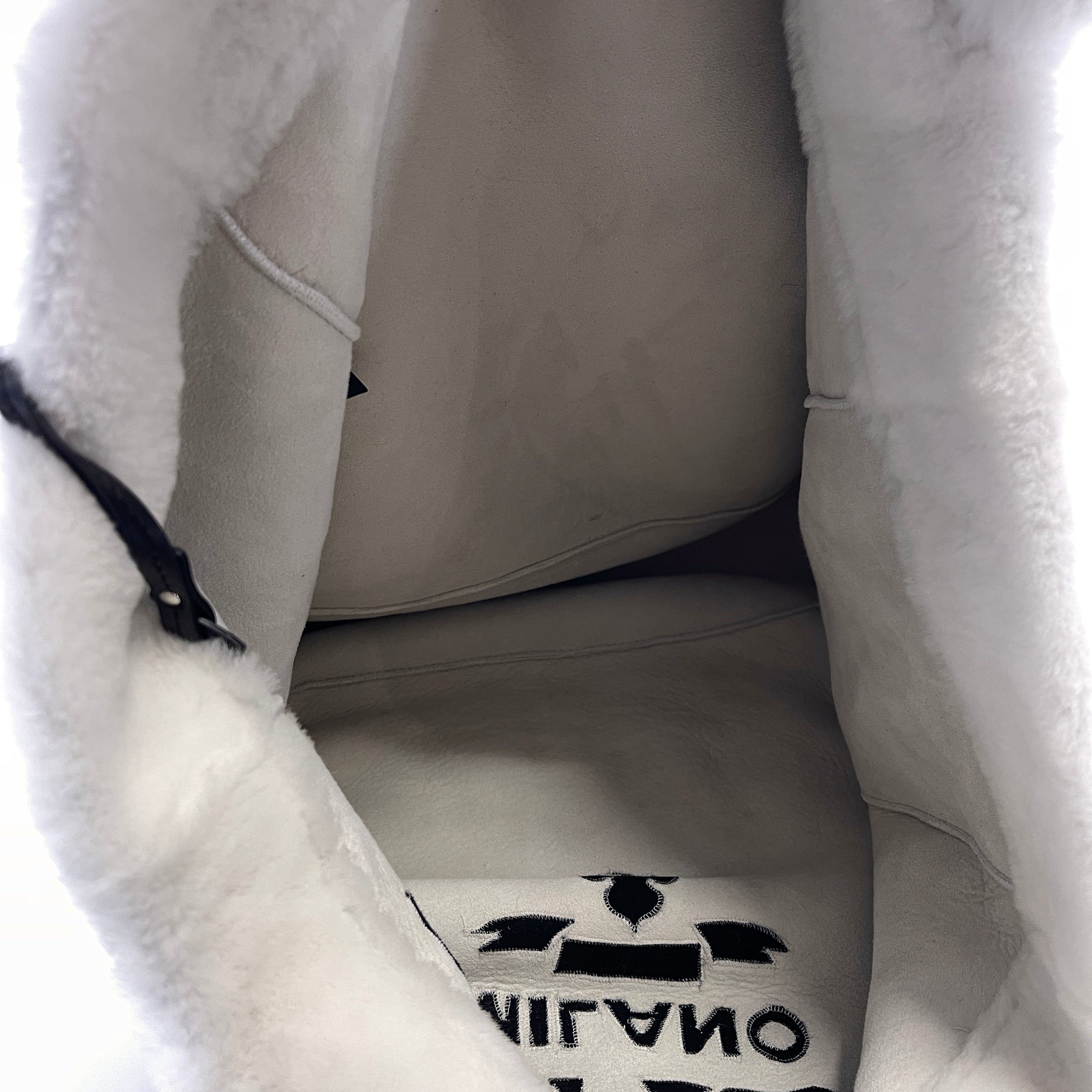 2604 secondhand PRADA Tote Bag