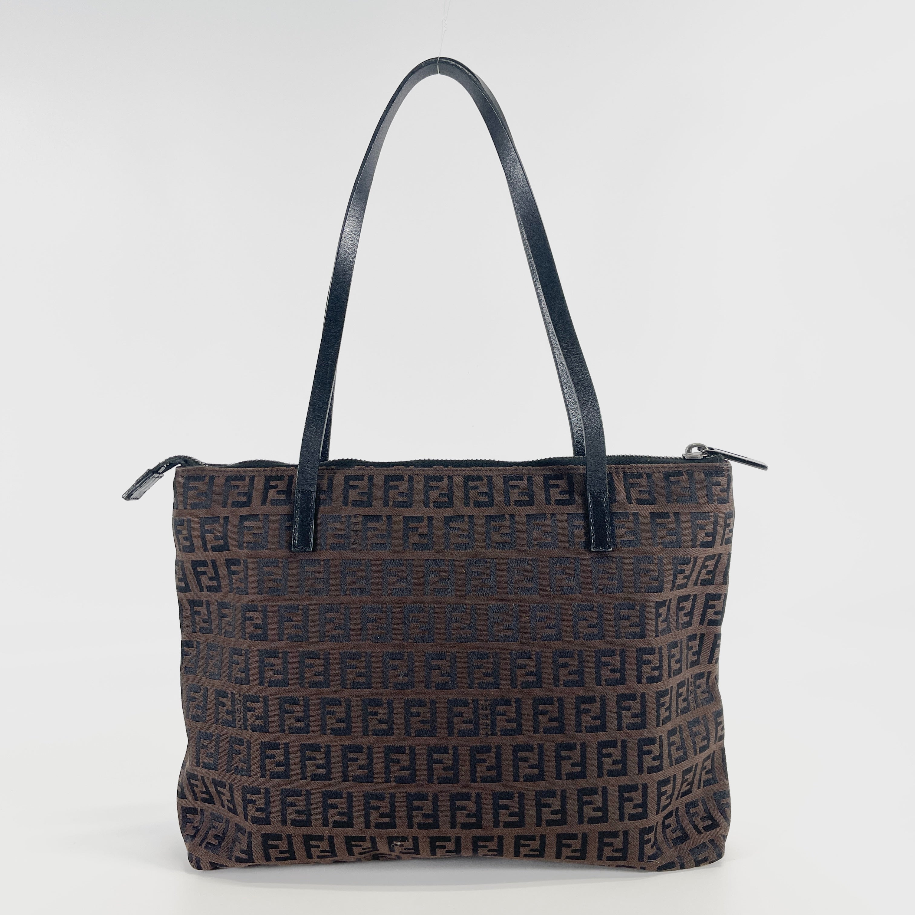 2604 secondhand FENDI brand bag Tote
